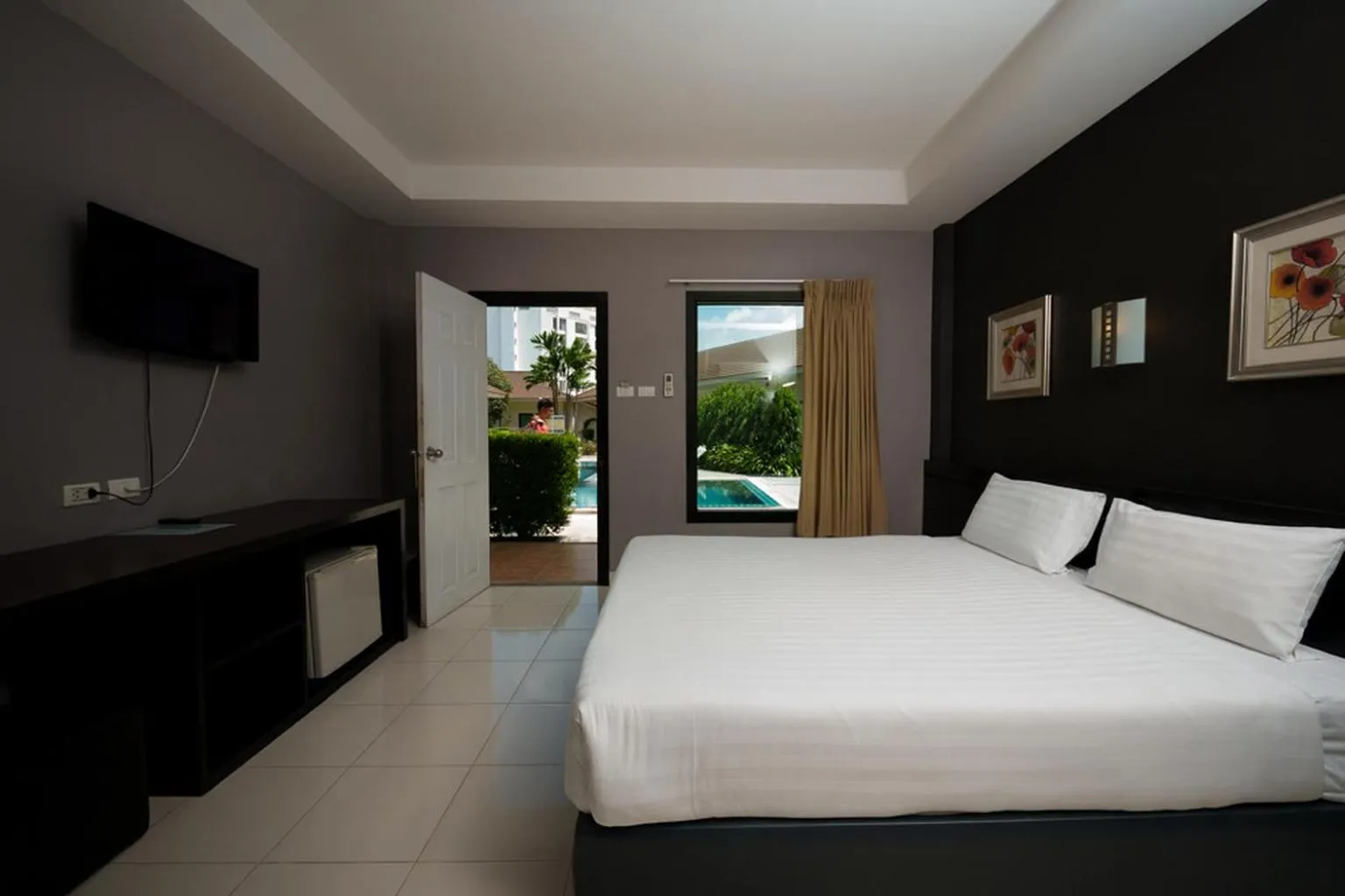 Bed in Tuana Hotels The Natural Resort