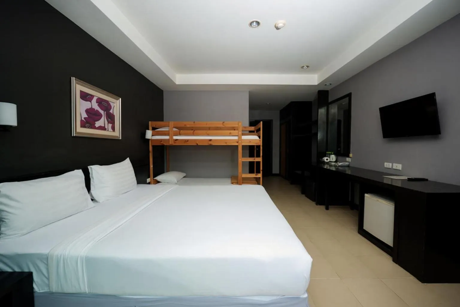 Bed in Tuana Hotels The Natural Resort