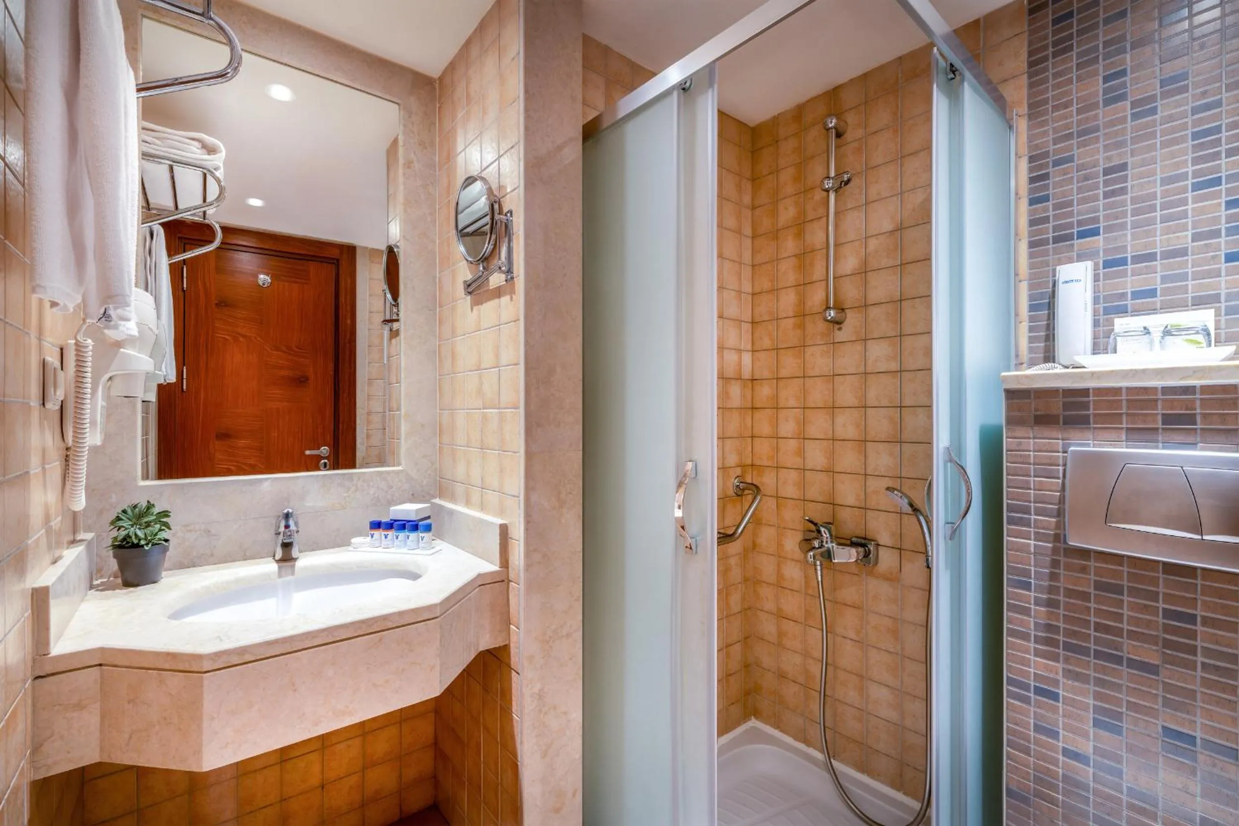 Shower in Villa Side Hotel