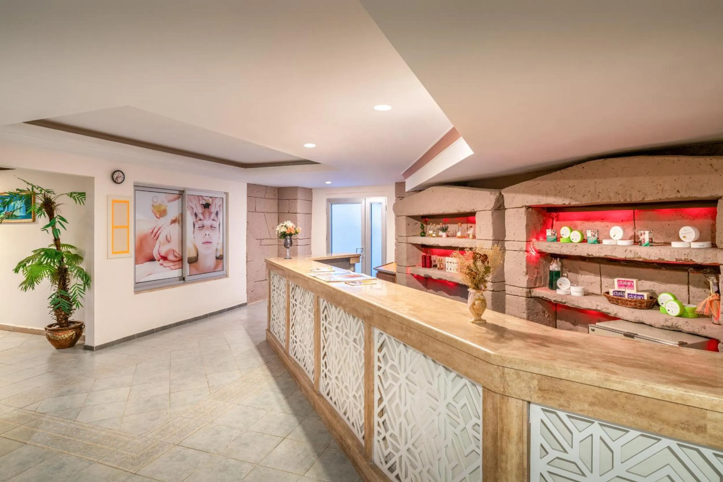 Spa and wellness centre/facilities in Villa Side Hotel