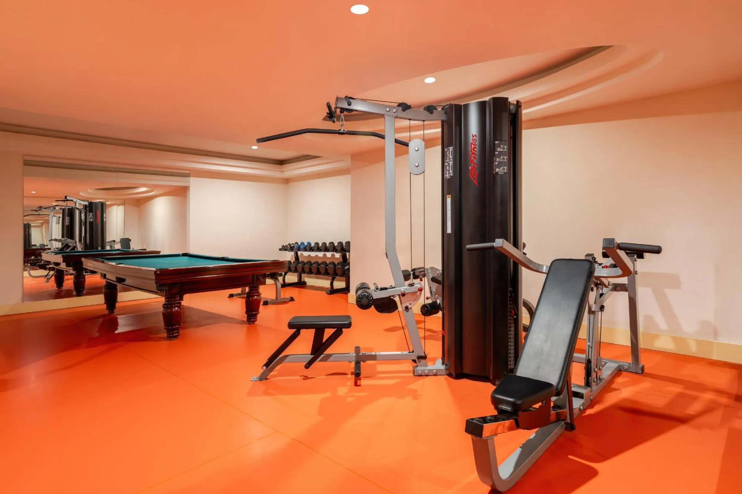 Fitness centre/facilities in Villa Side Hotel