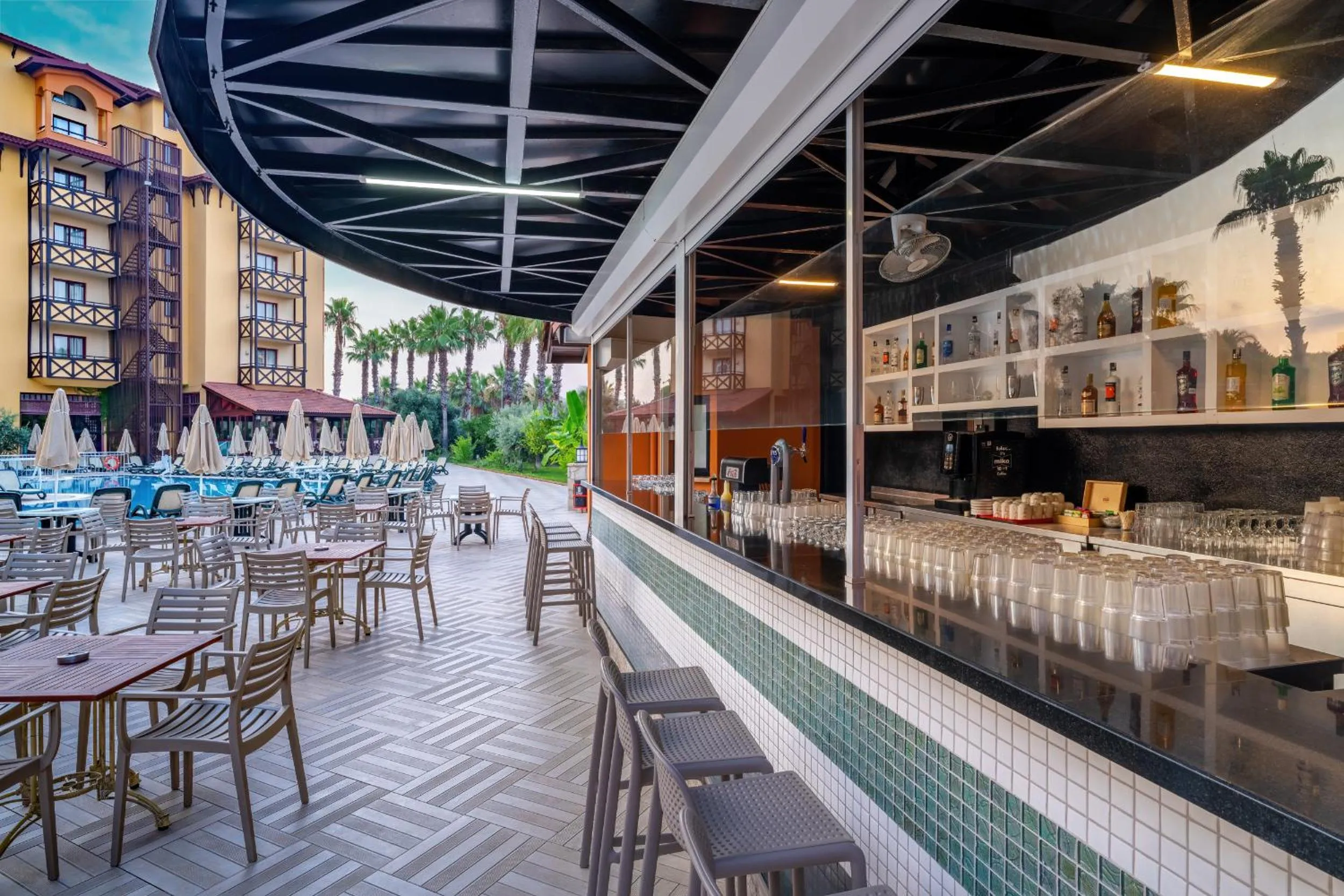 Lounge or bar in Villa Side Hotel