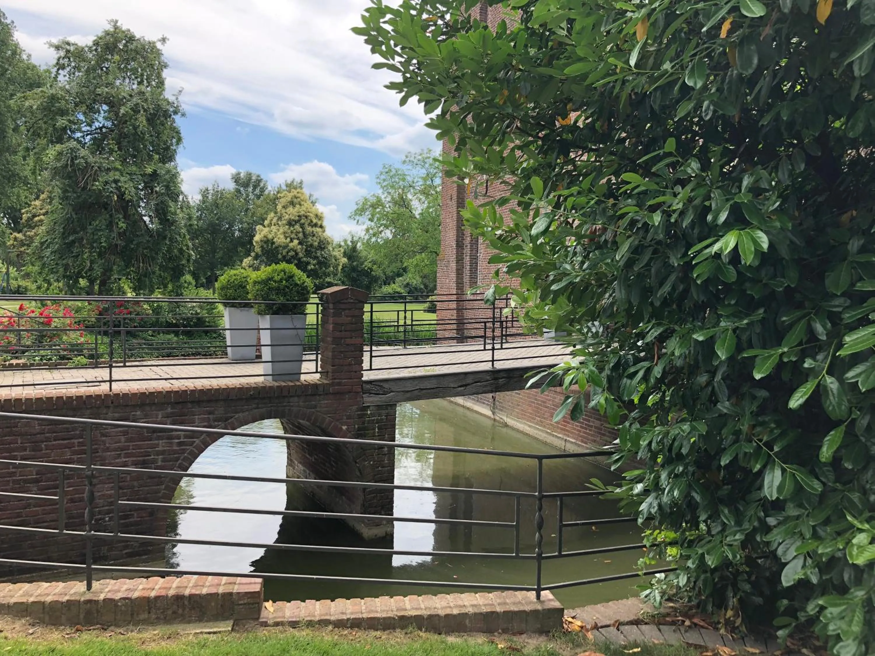 Property building in Burg Obbendorf