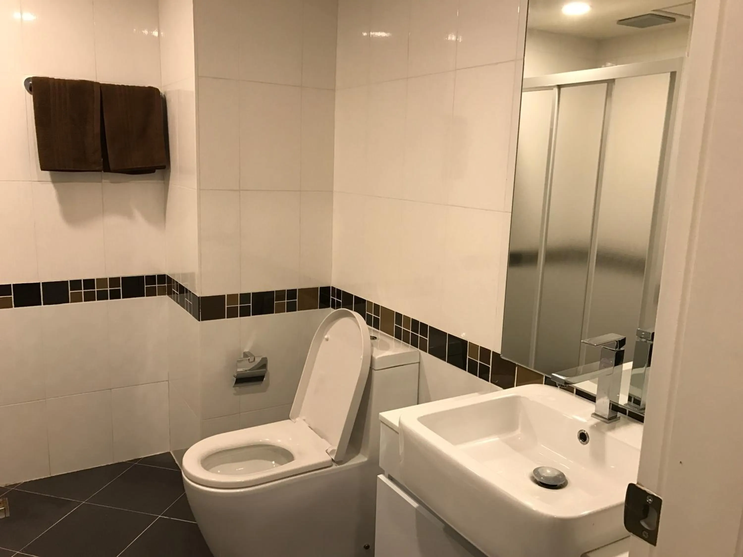 Bathroom in Central Mansion