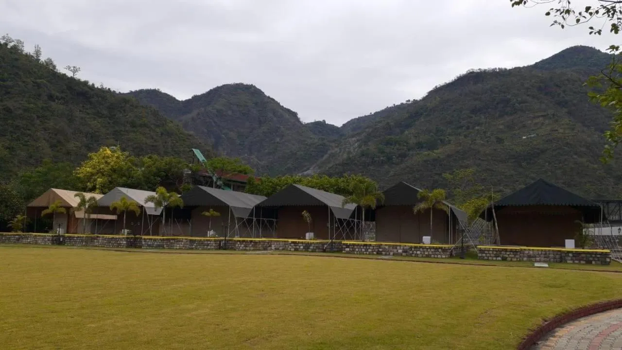 Four Banyans Spirit & Nature Resort