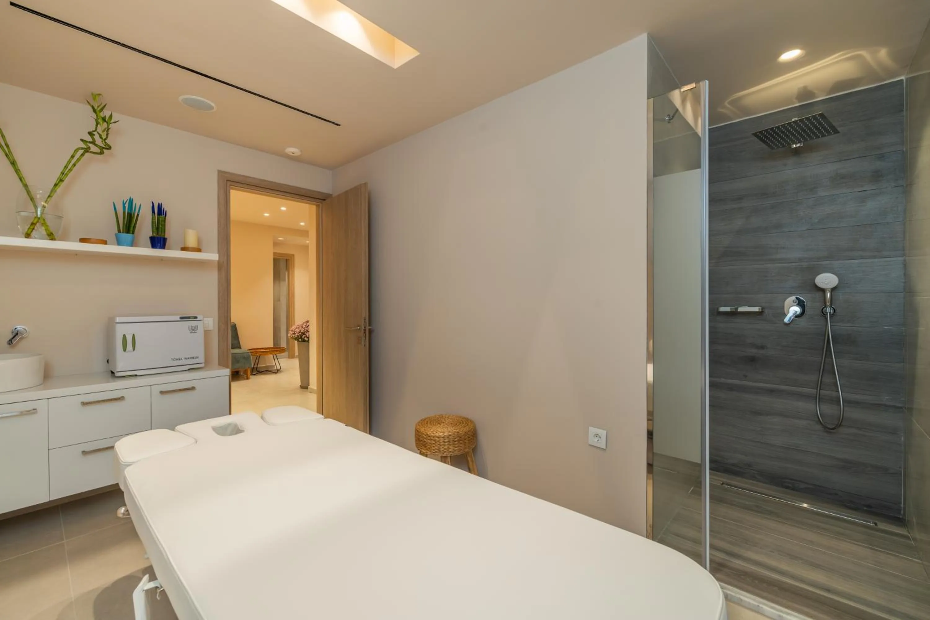 Massage in Ionian Plaza Hotel & Spa