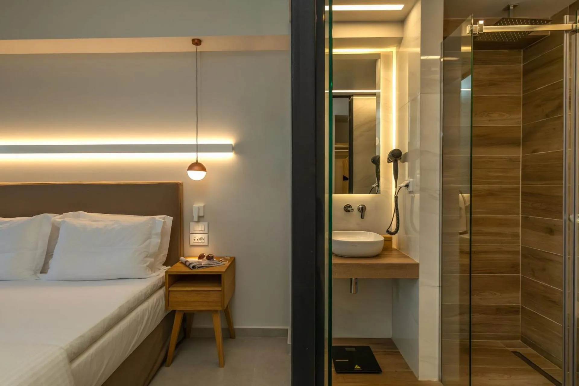 Bathroom, Bed in Ionian Plaza Hotel & Spa