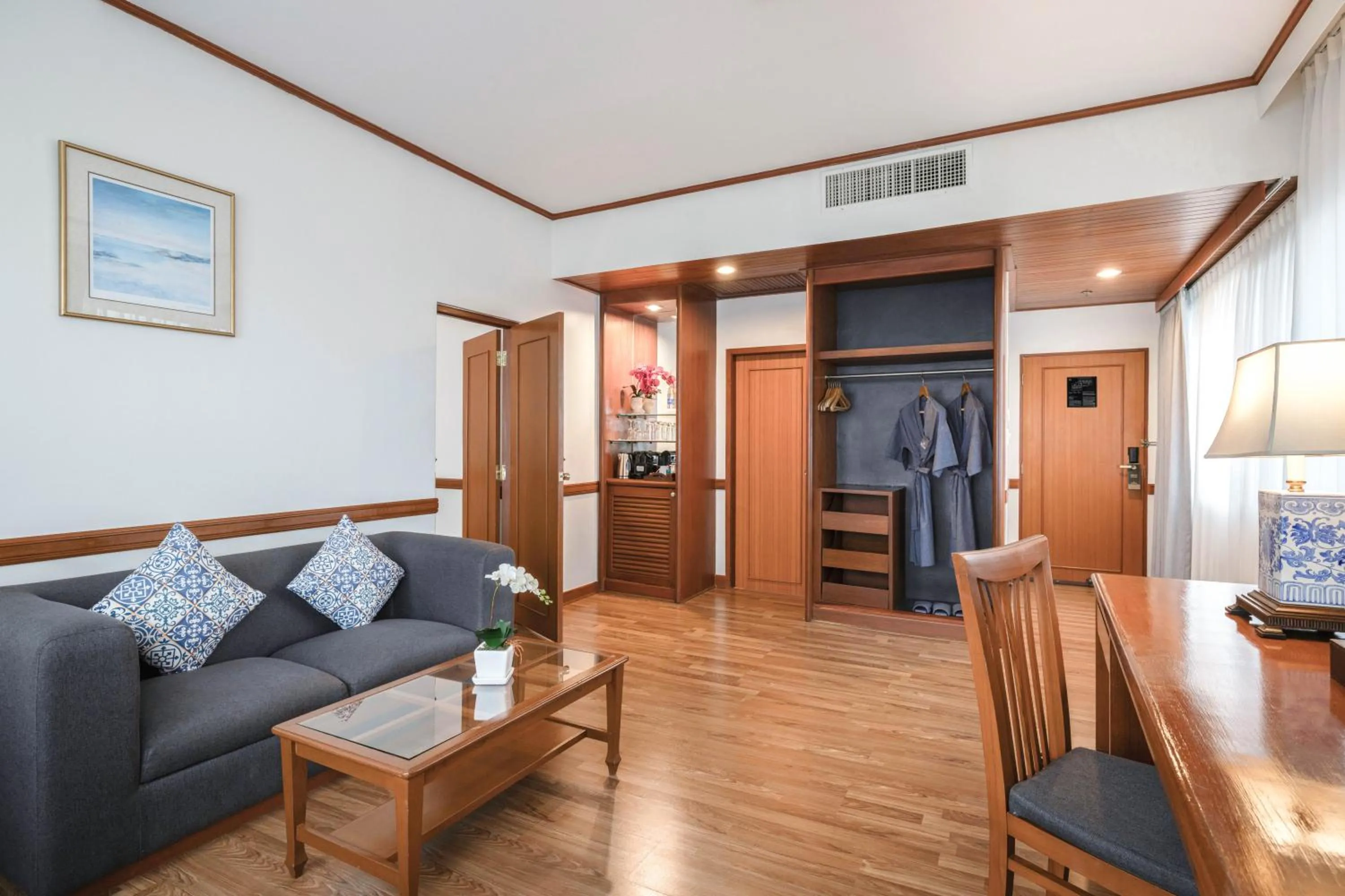 Facade/entrance in Royal Phuket City Hotel