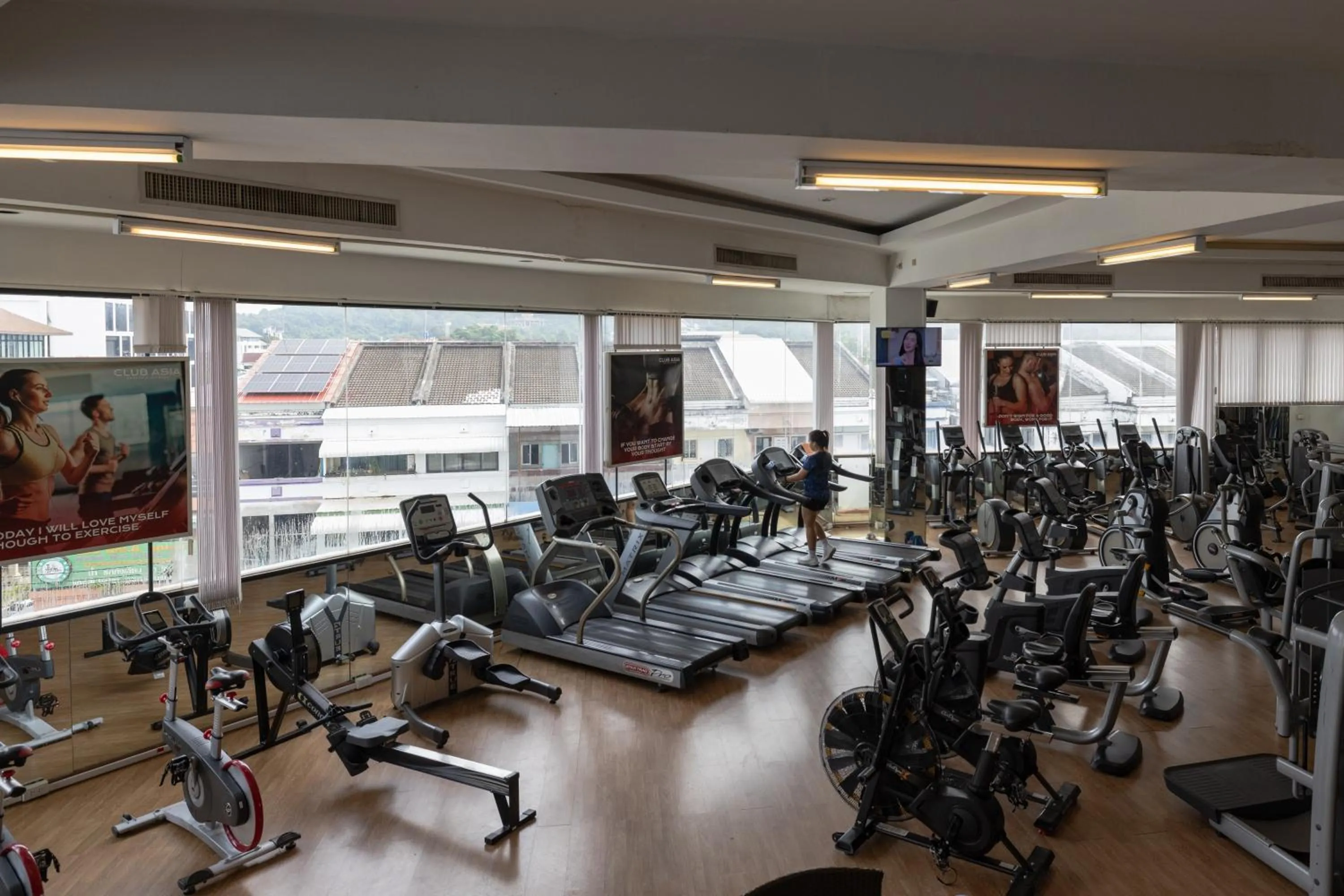 Fitness centre/facilities in Royal Phuket City Hotel