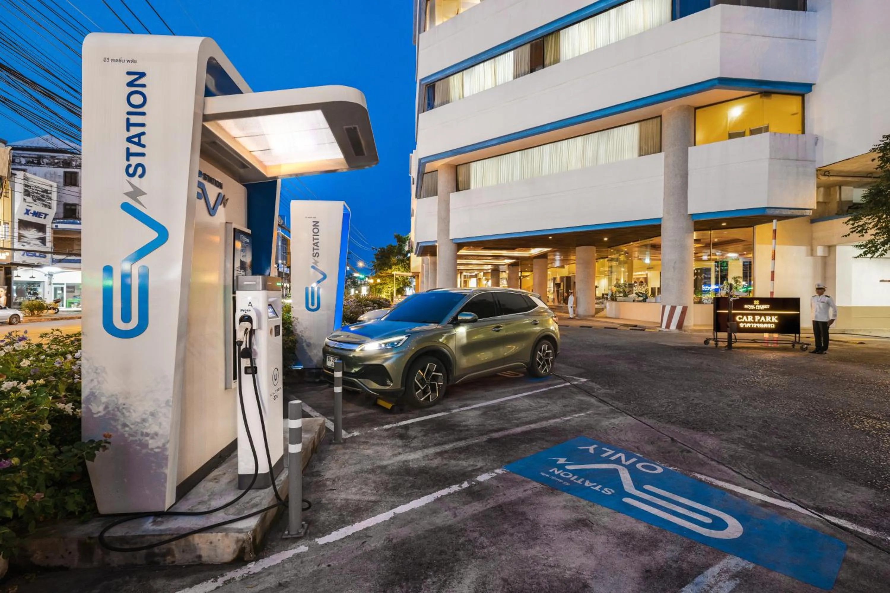 Parking in Royal Phuket City Hotel