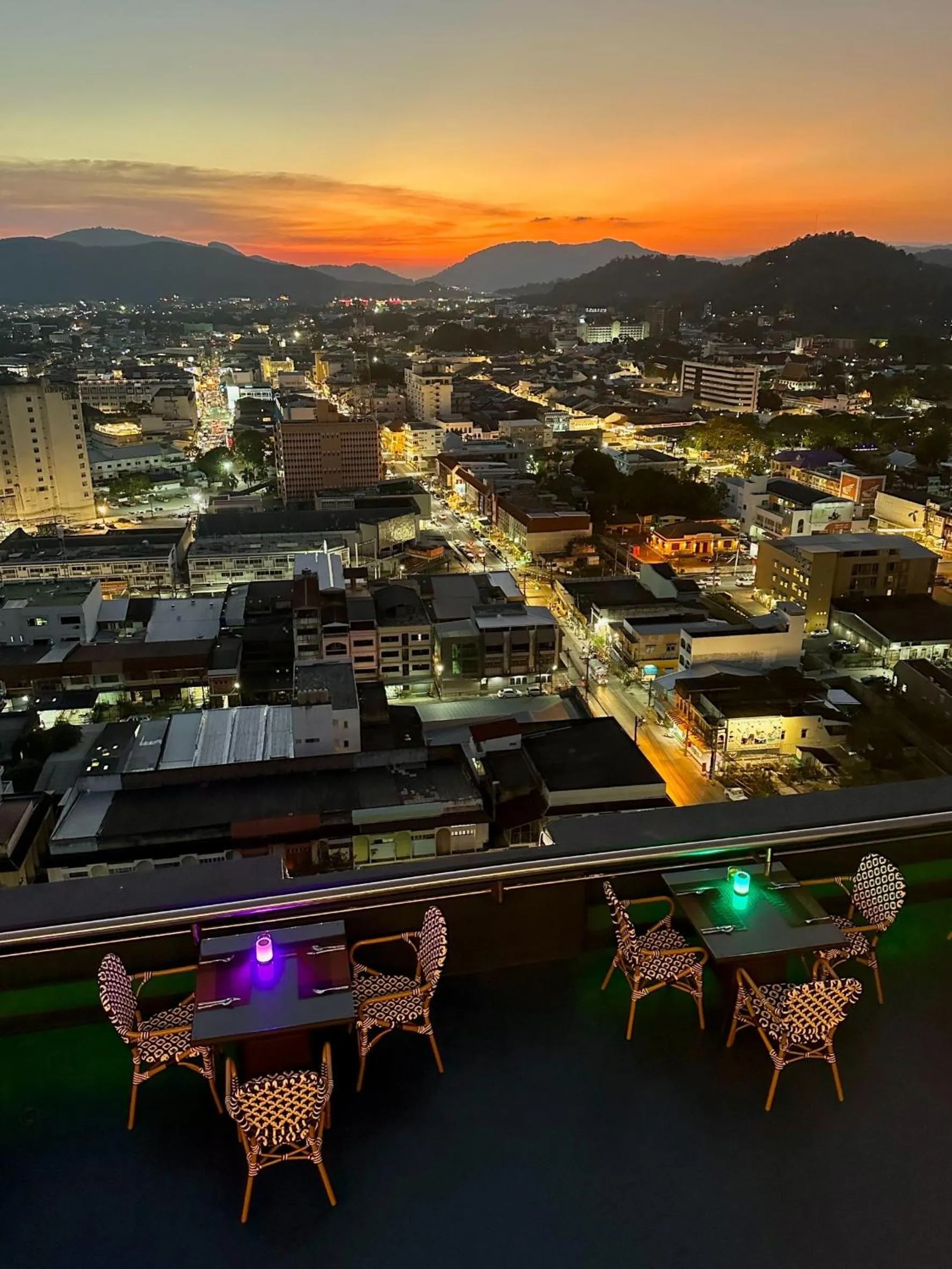 Restaurant/places to eat in Royal Phuket City Hotel