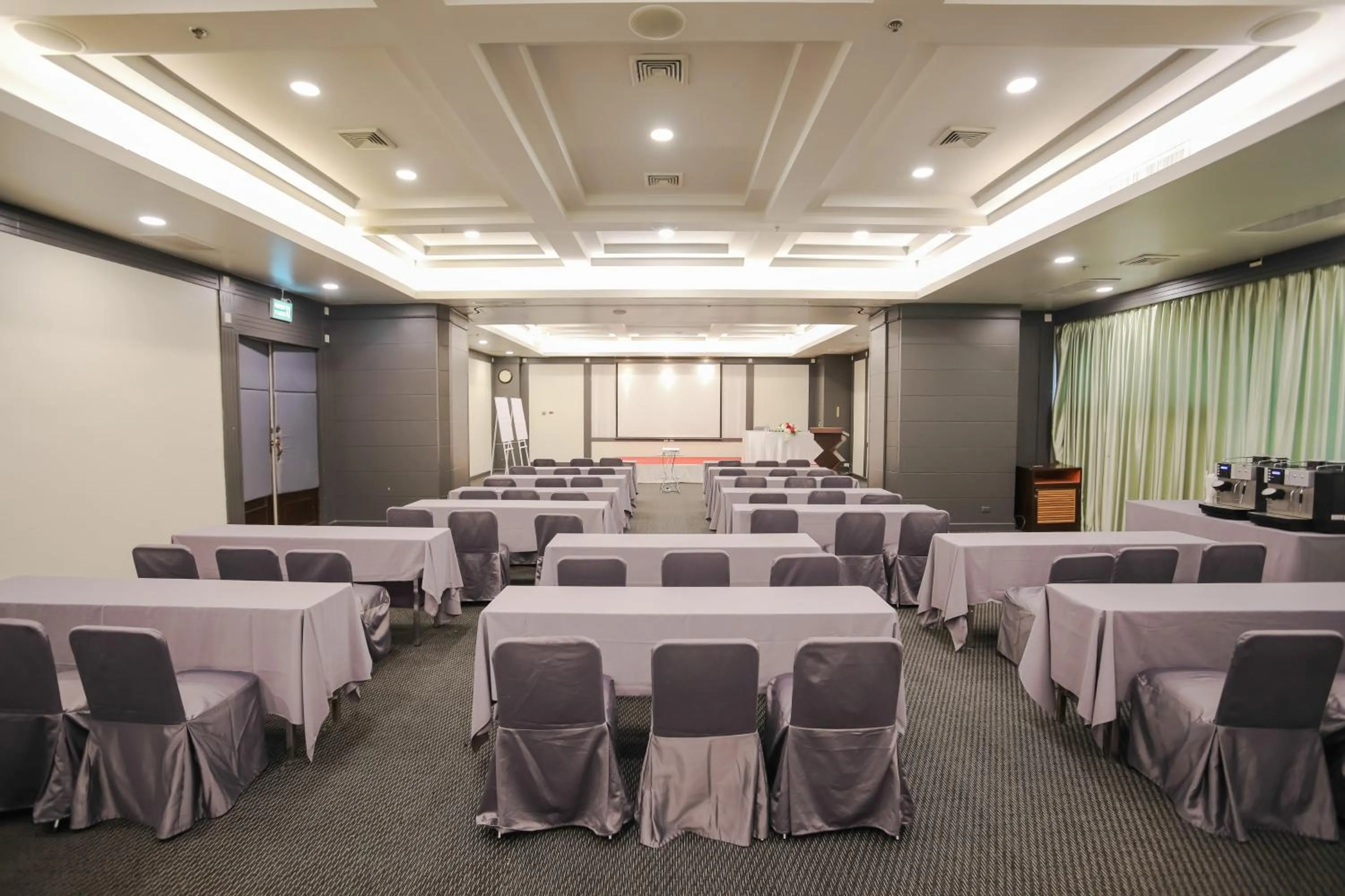 Meeting/conference room in Royal Phuket City Hotel