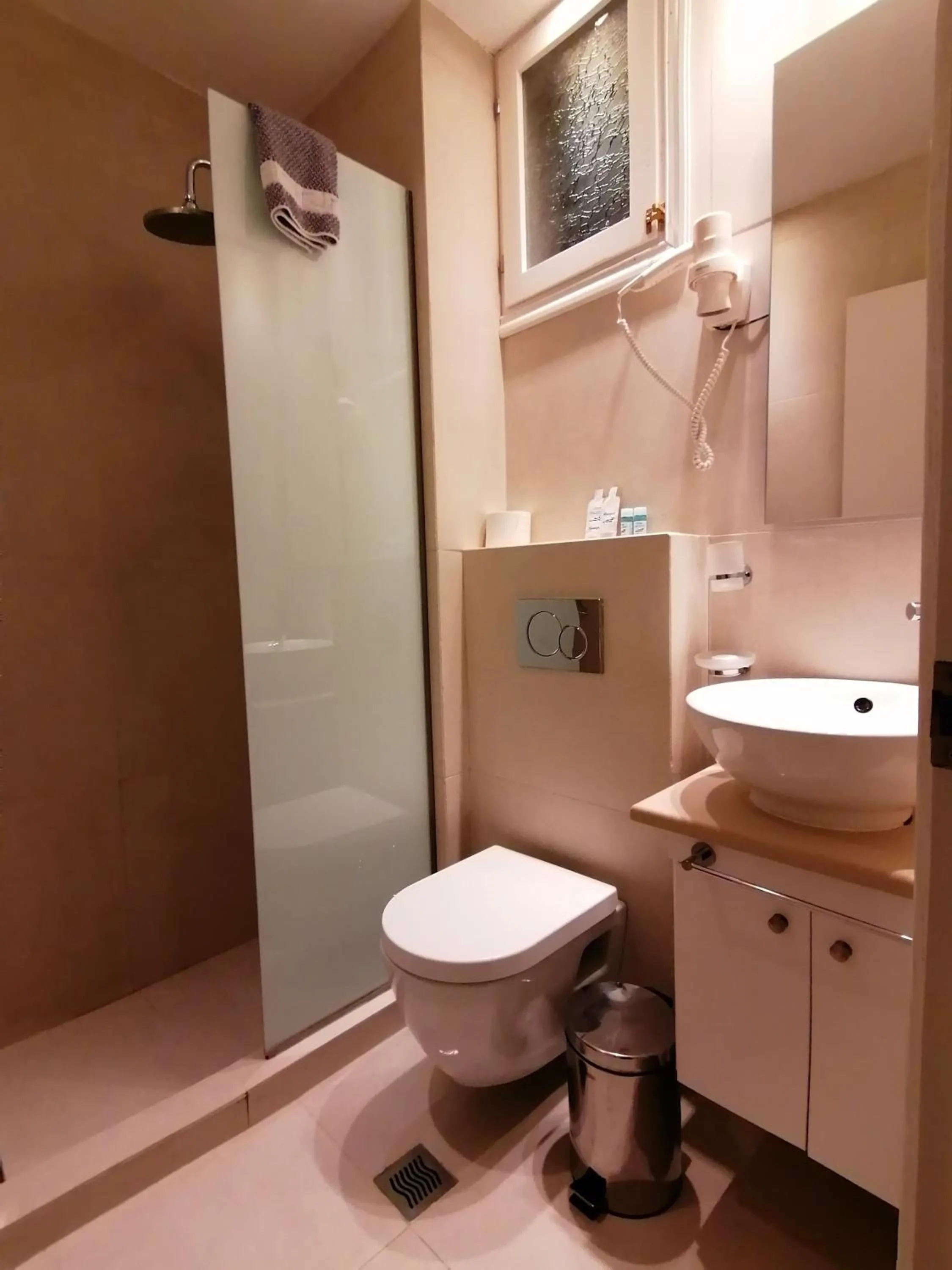 Bathroom in Hotel Galaxidi