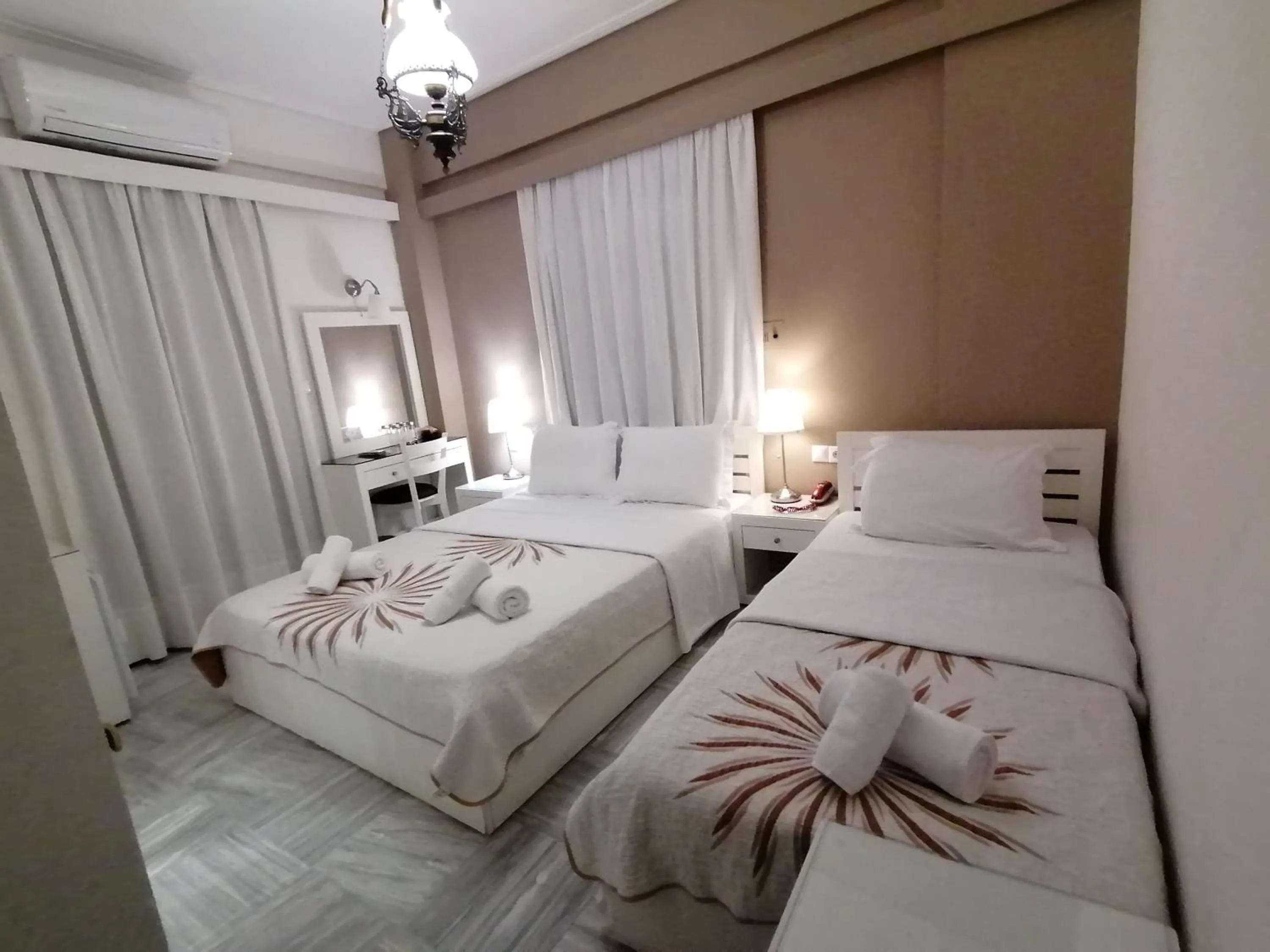 Bed in Hotel Galaxidi