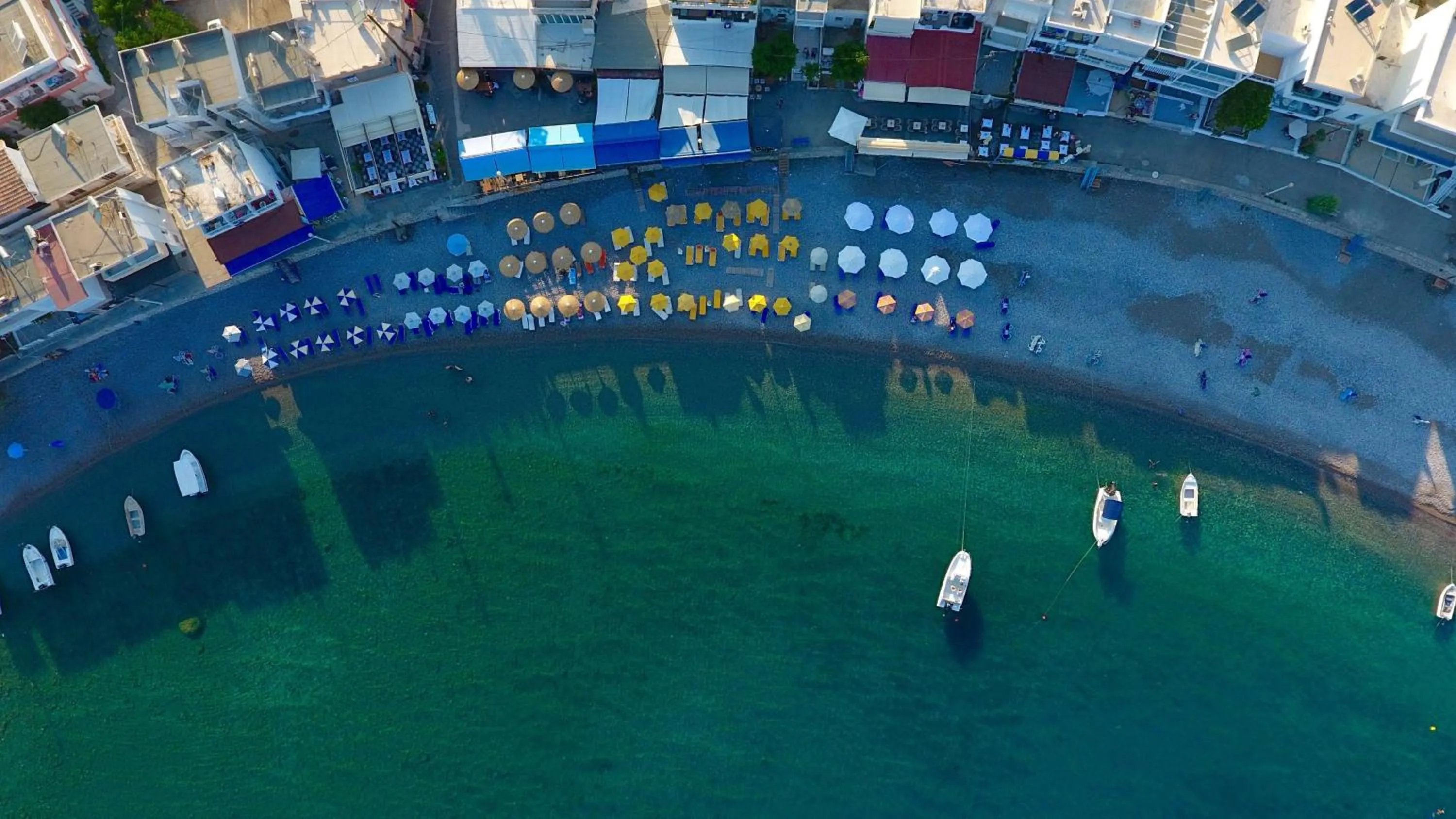 Restaurant/places to eat in Paul's Garden Studios