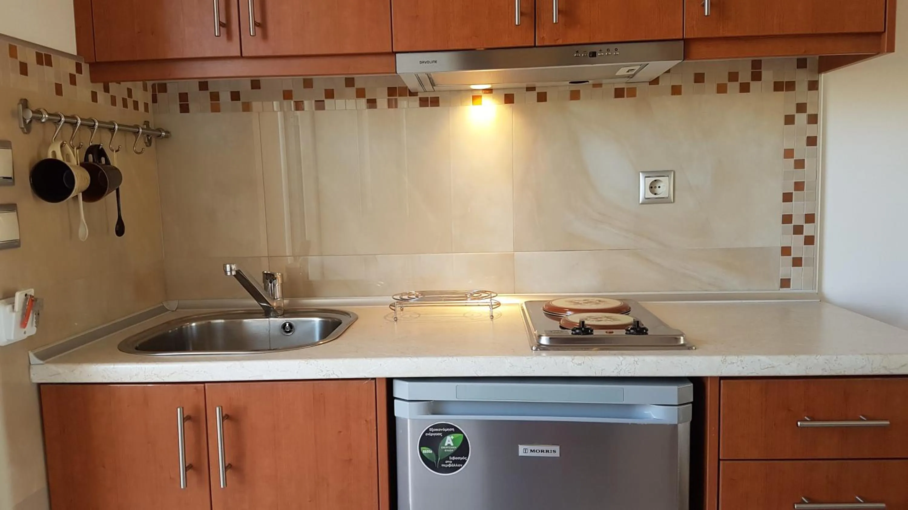 Kitchen or kitchenette in Paul's Garden Studios