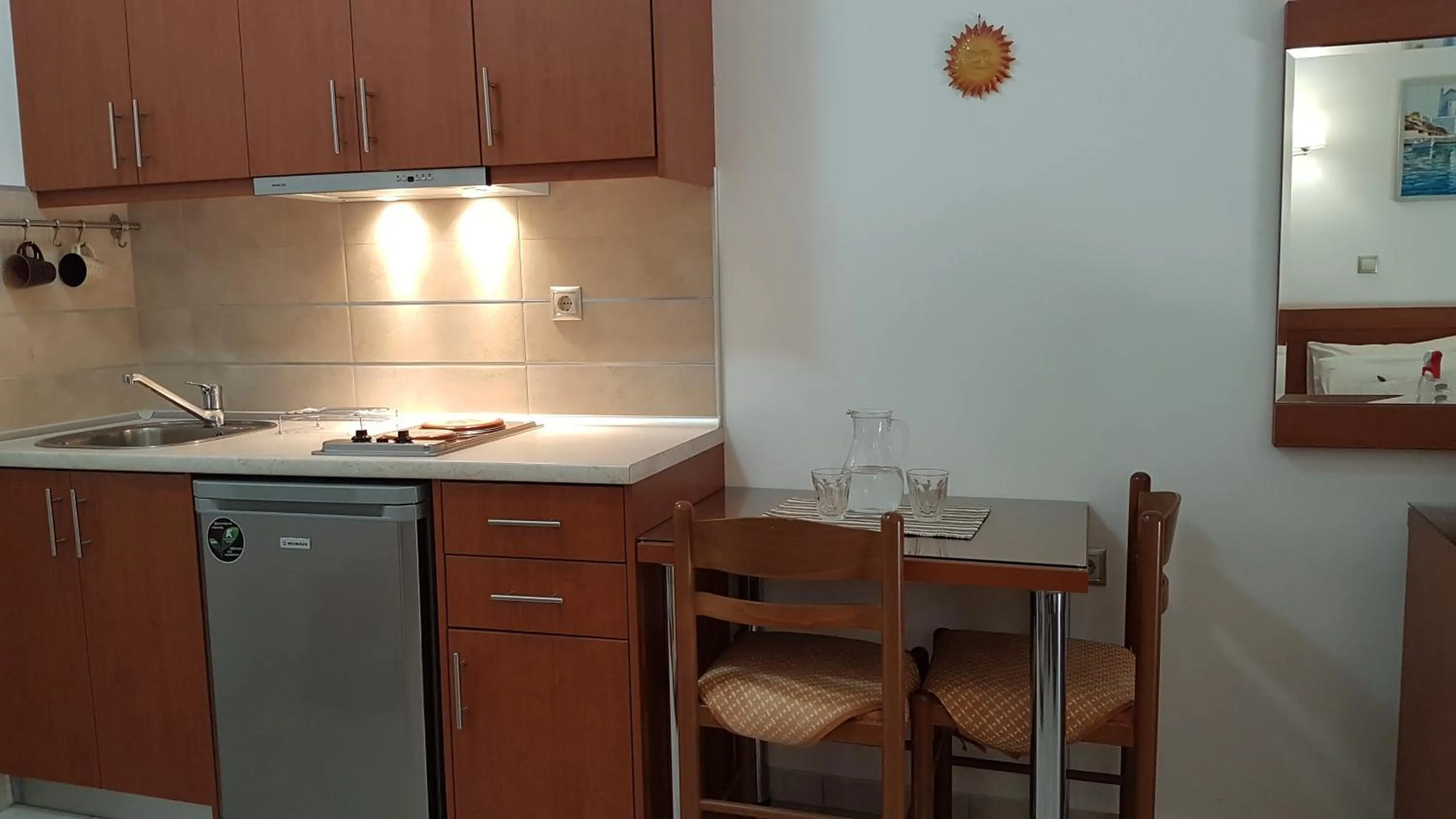 Kitchen or kitchenette in Paul's Garden Studios