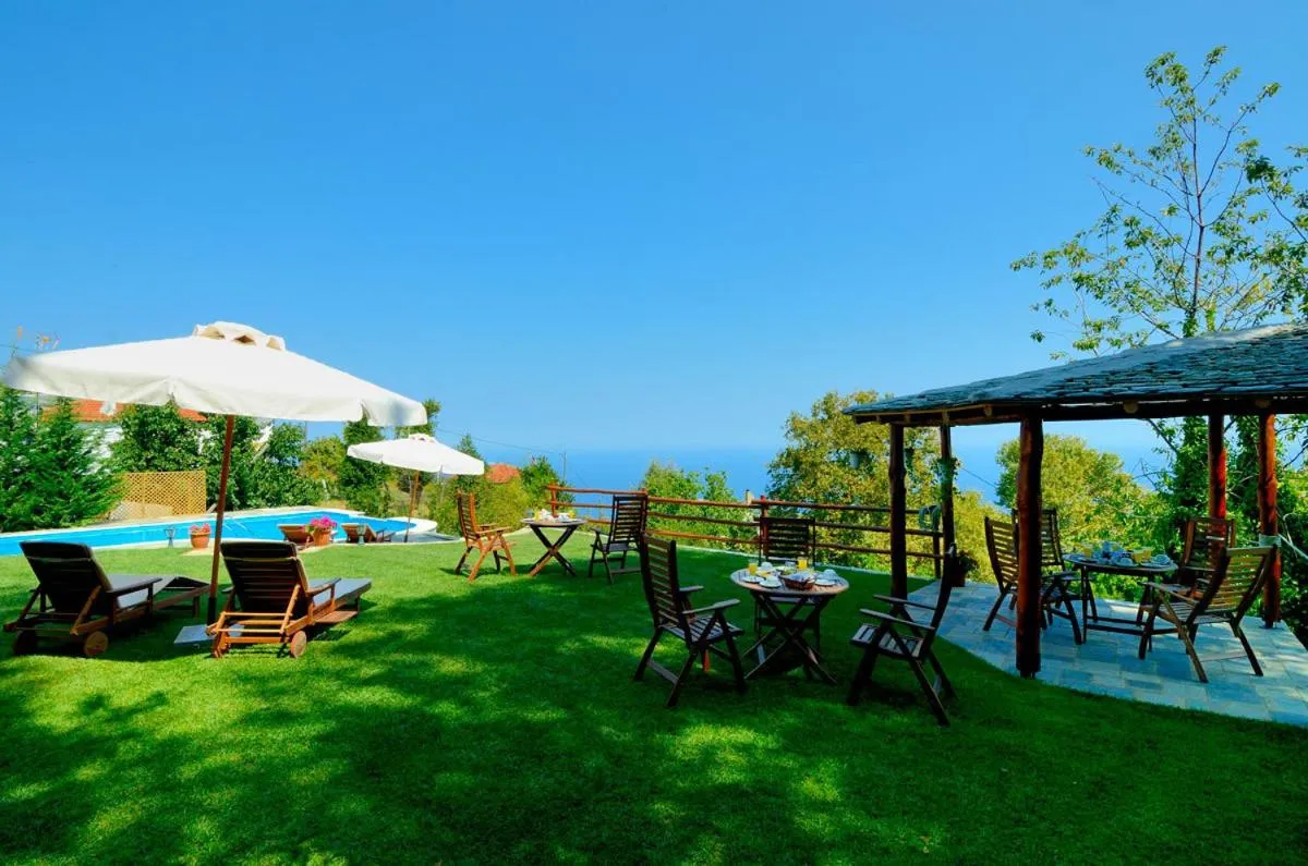 Garden in Guesthouse Theareston