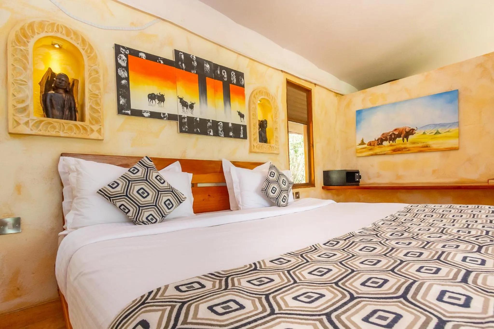 Bed in PrideInn Mara Camp & Cottages