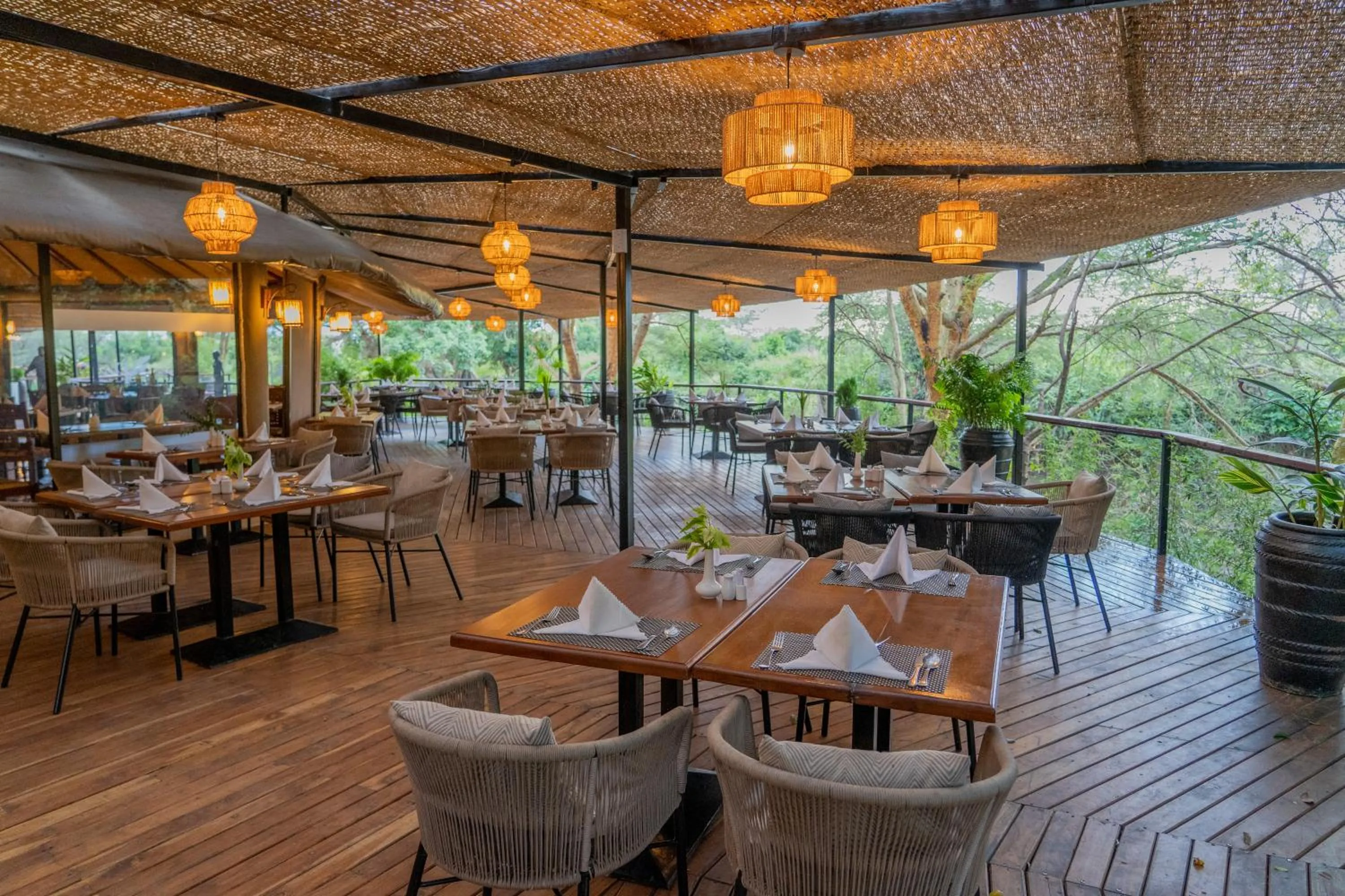 Restaurant/places to eat in PrideInn Mara Camp & Cottages