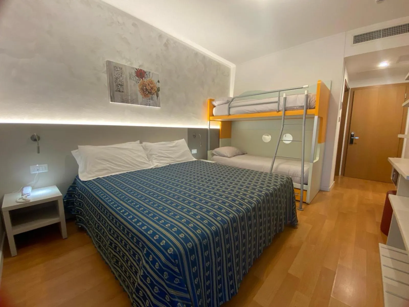 Photo of the whole room, Bed in Hotel Angelini