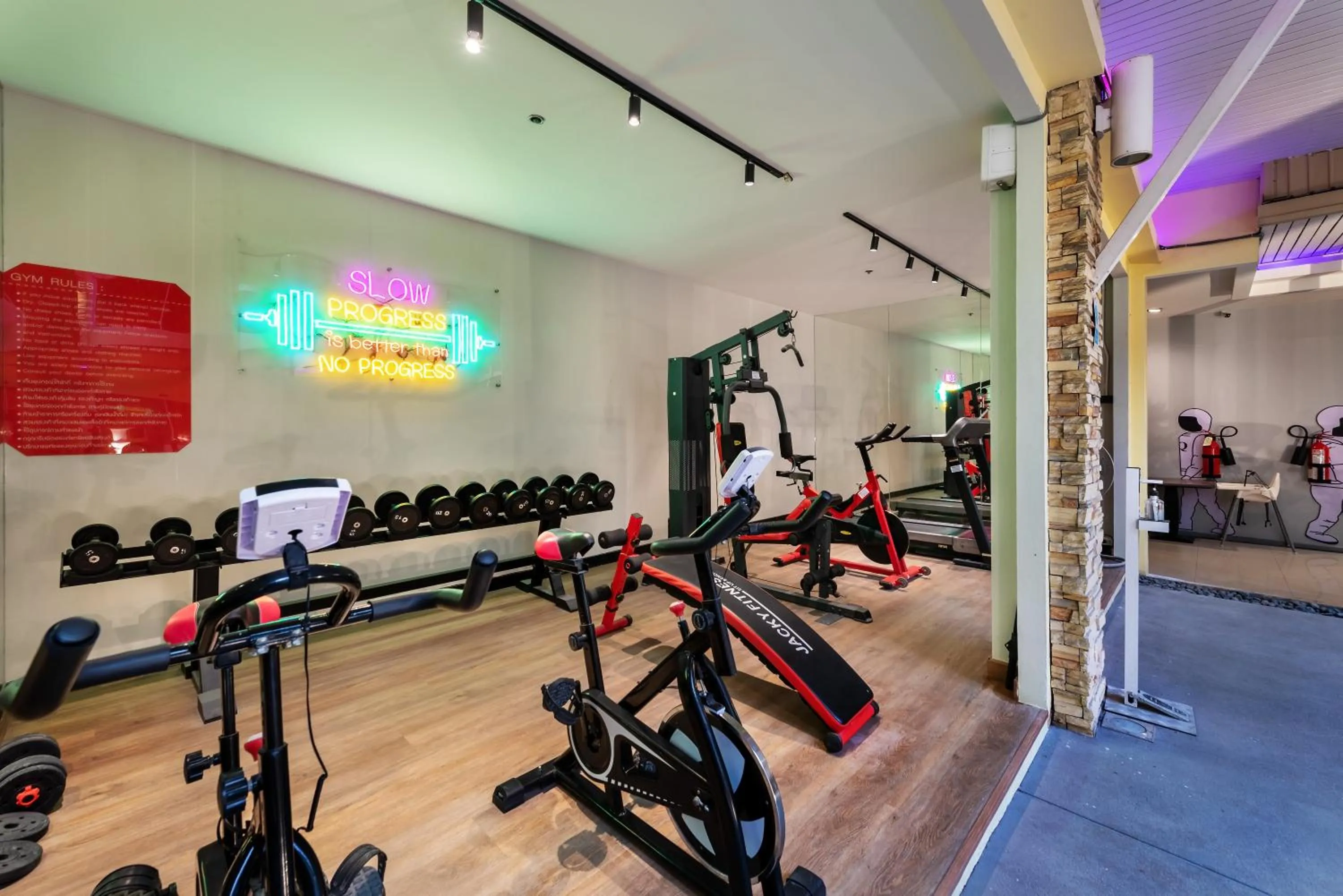 Fitness centre/facilities in Qiu Hotel Sukhumvit - BTS On Nut Station