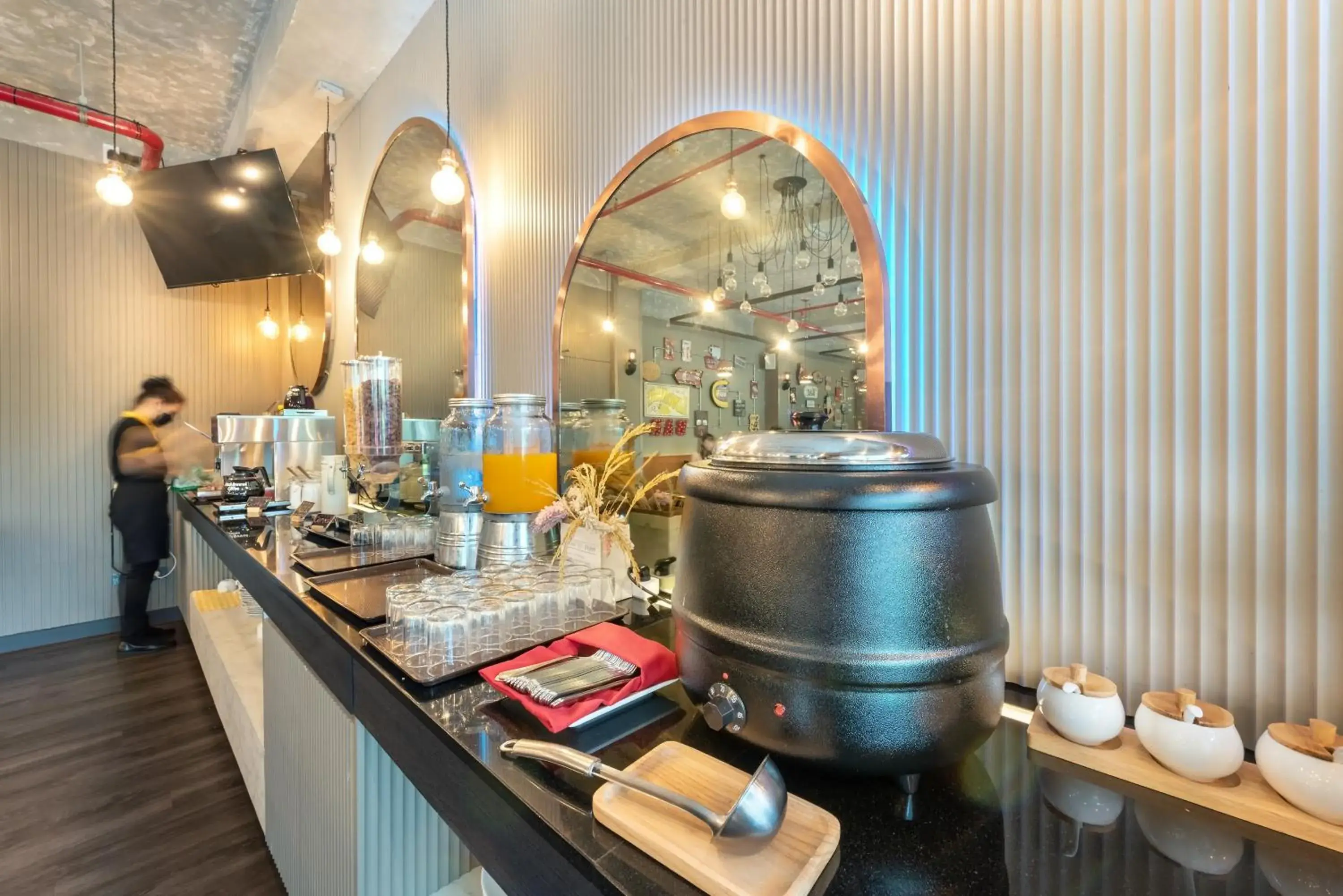 Food and drinks in Qiu Hotel Sukhumvit - BTS On Nut Station Food and drinks in Qiu Hotel Sukhumvit - BTS On Nut Station