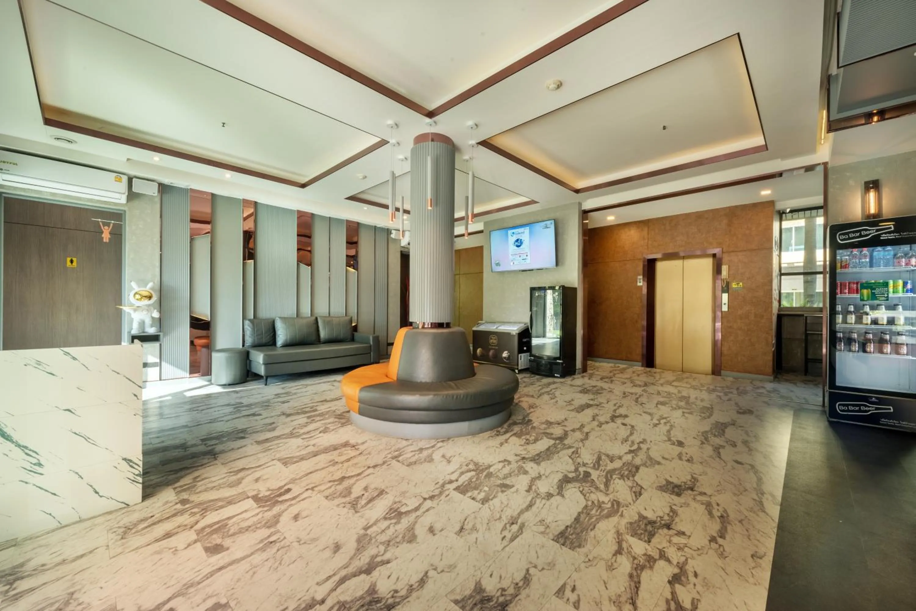 Lobby or reception in Qiu Hotel Sukhumvit - BTS On Nut Station