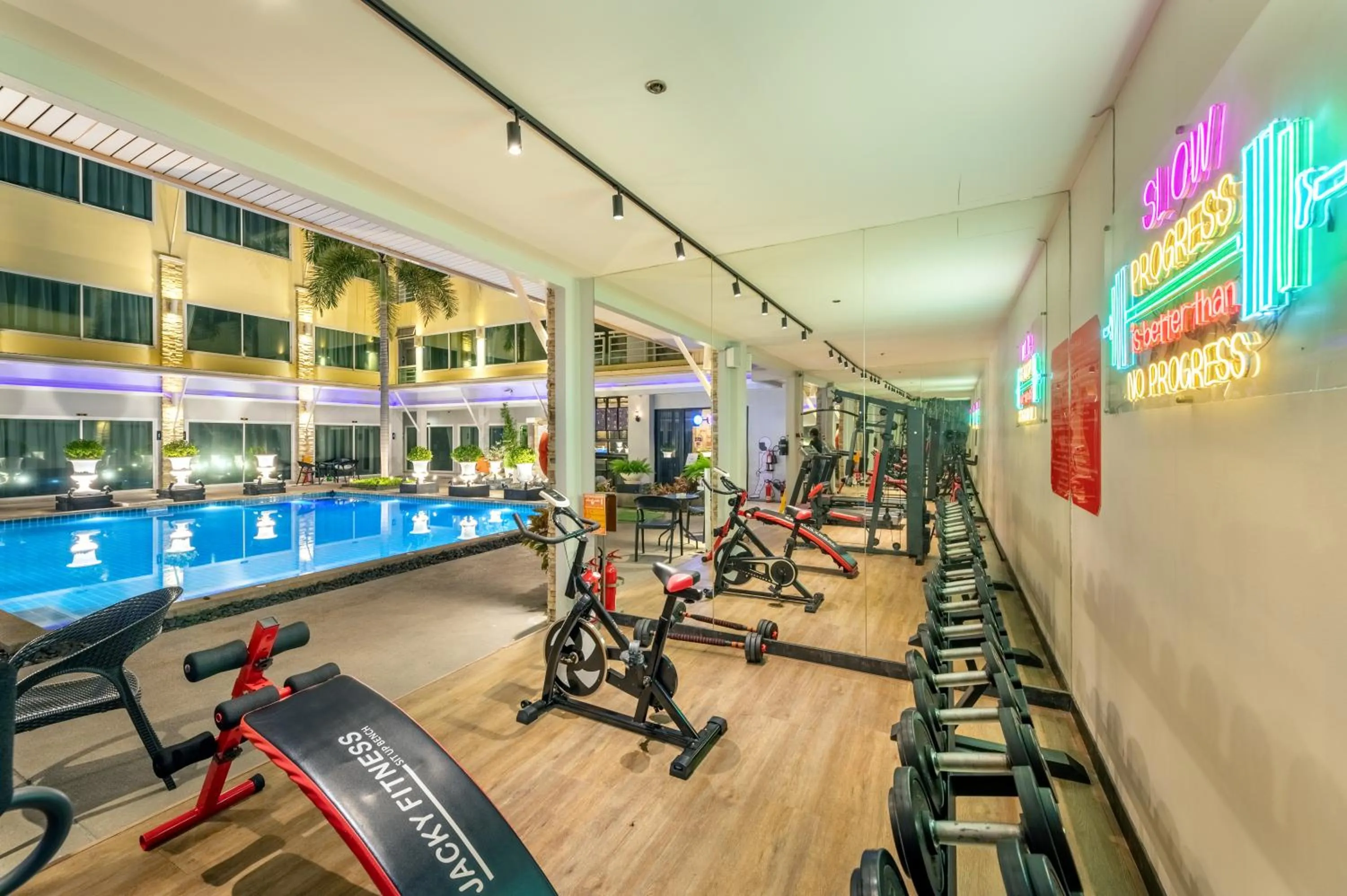 Fitness centre/facilities in Qiu Hotel Sukhumvit - BTS On Nut Station