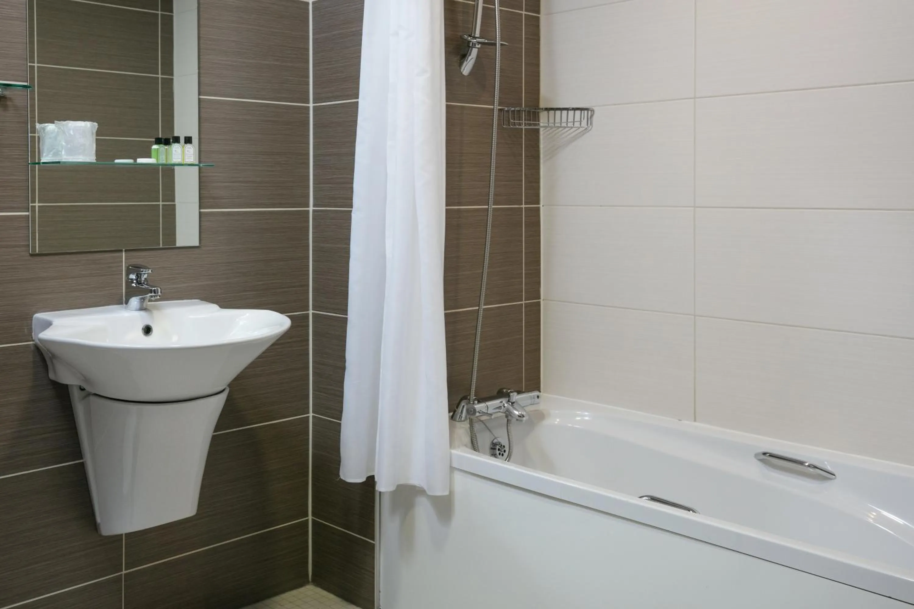 Restaurant/places to eat in Hotel Balmoral