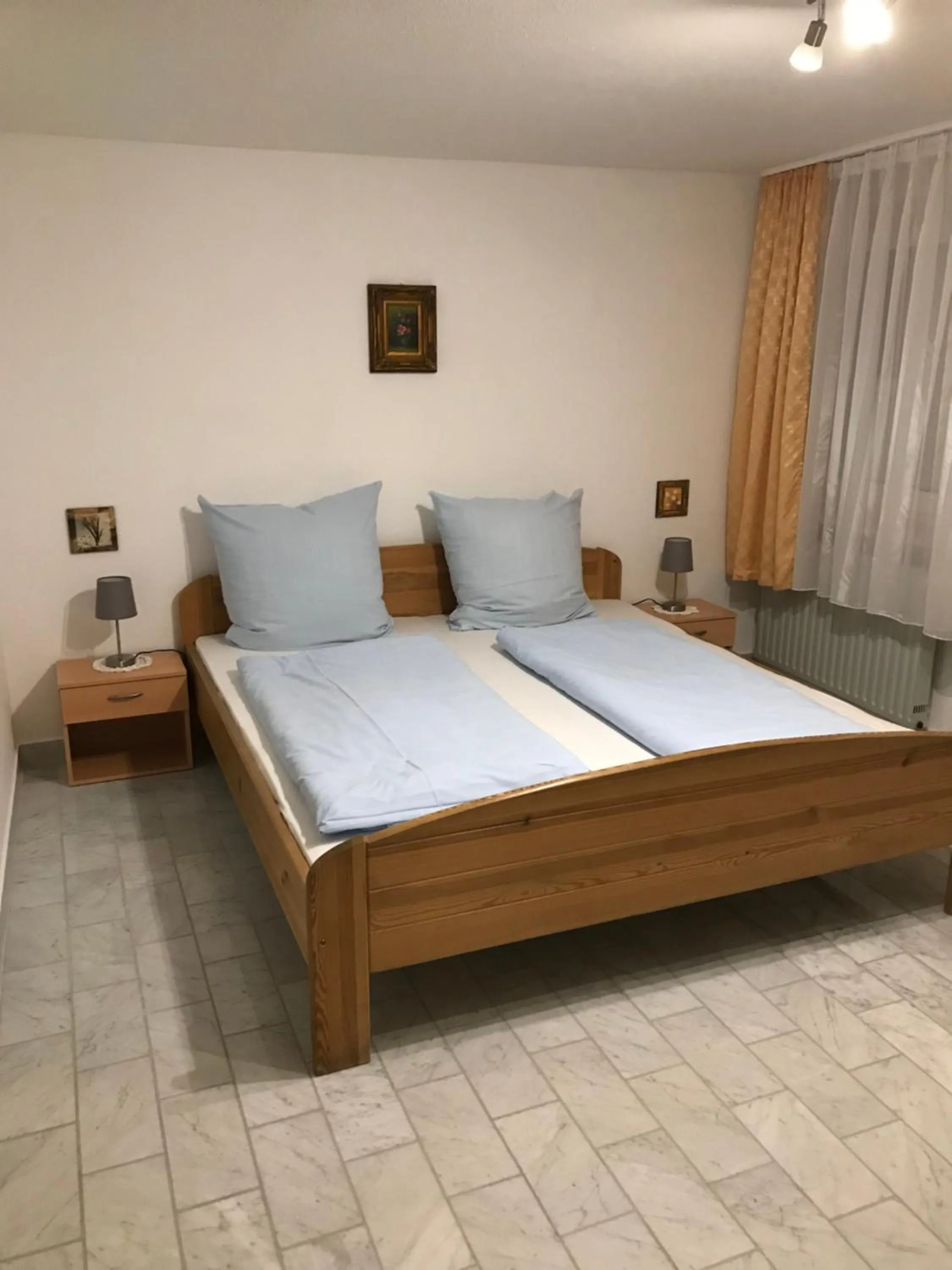 Bed in Stadt Apartment