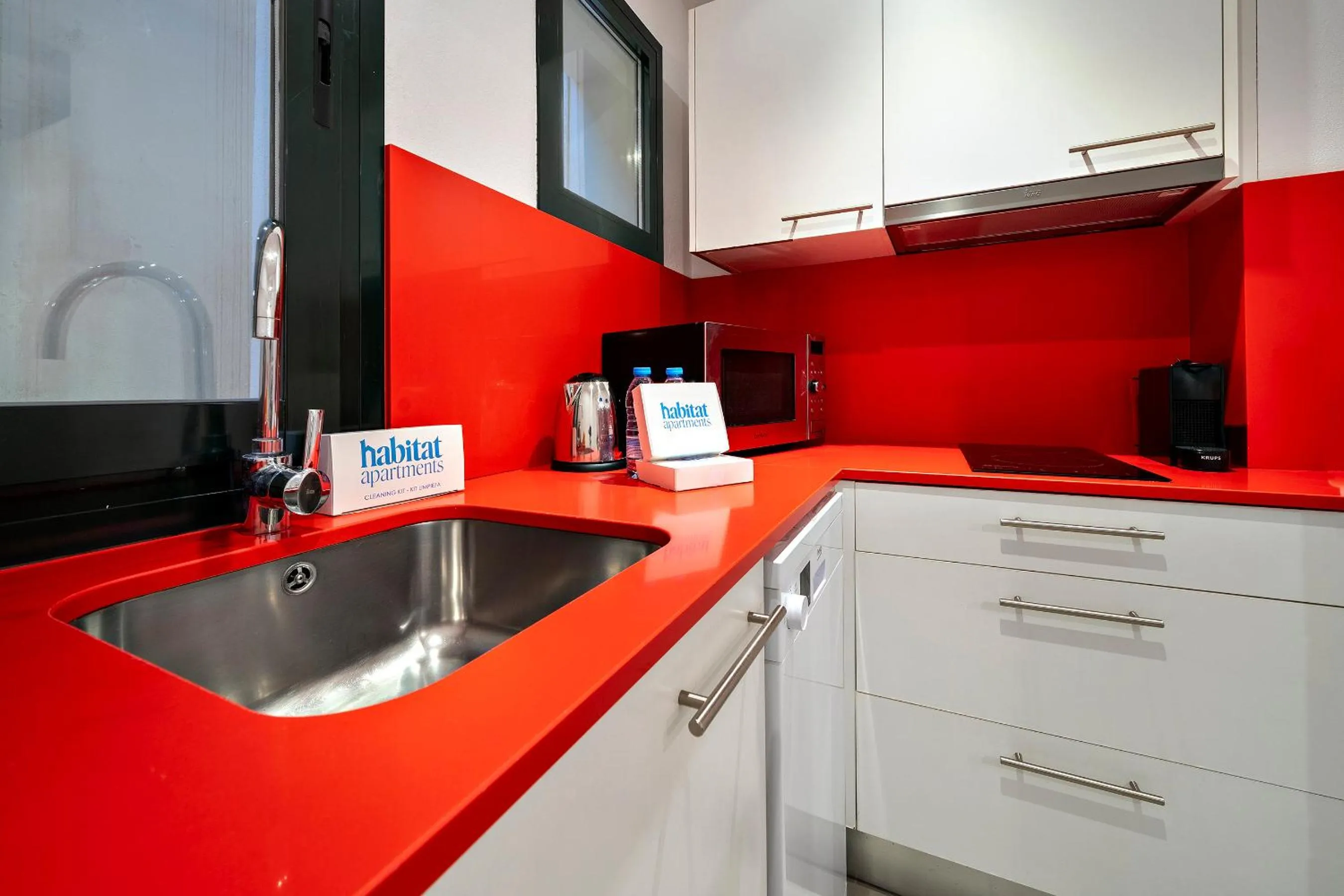 kitchen in Verdi Habitat Apartments
