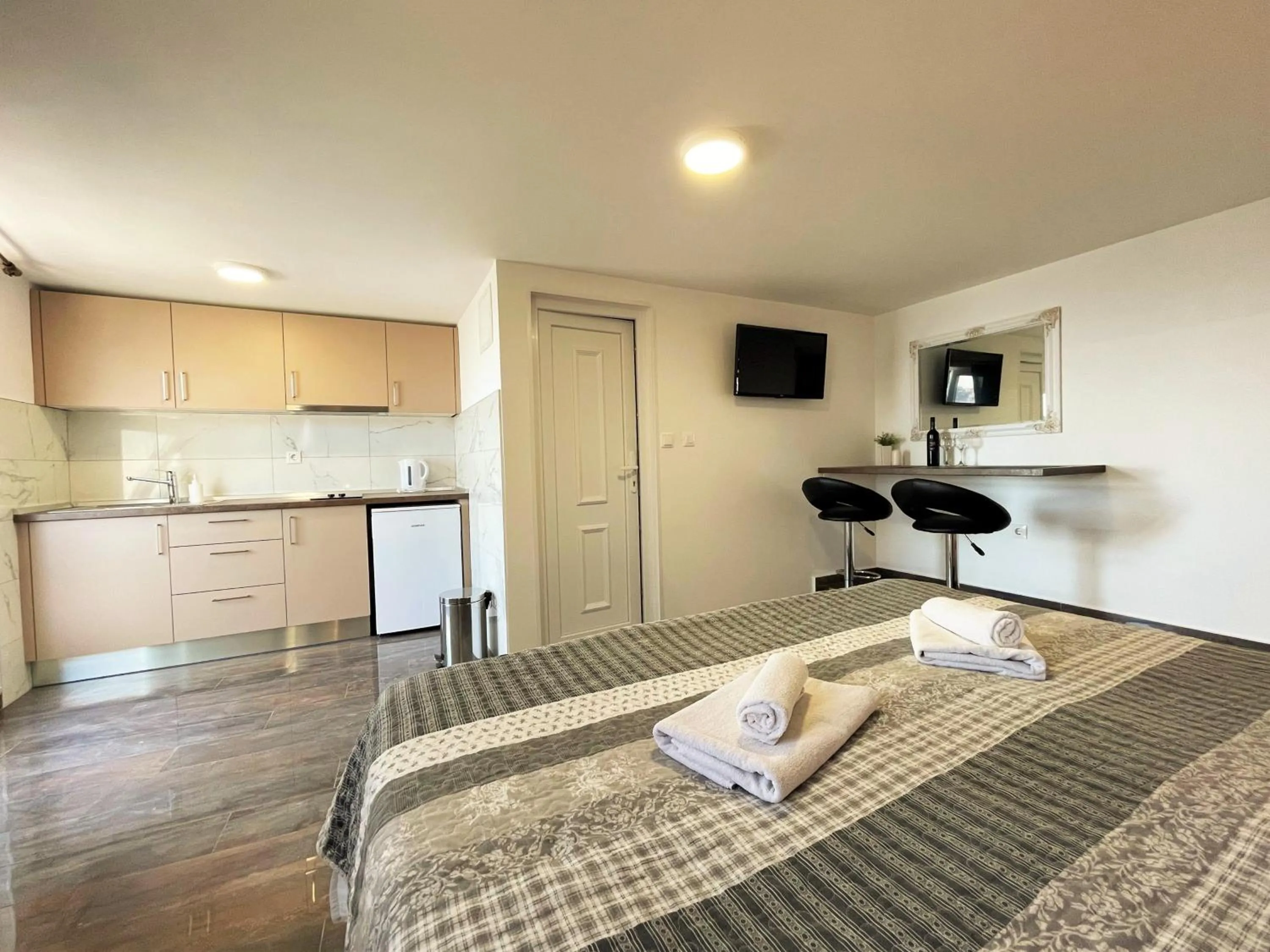 Photo of the whole room, Bed in Villa Sunset