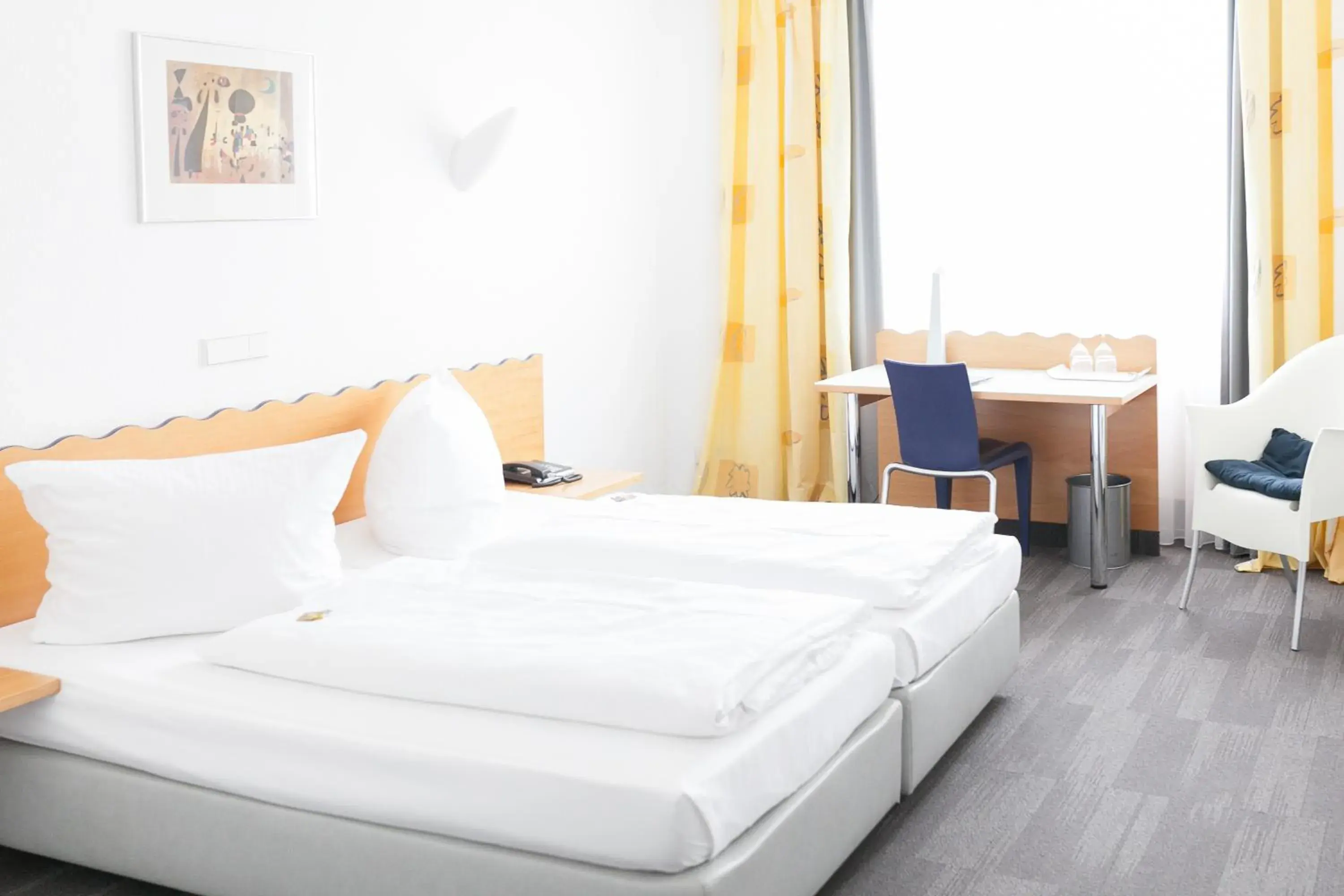 Double Room - single occupancy in Hotel Ambiente Double Room - single occupancy in Hotel Ambiente