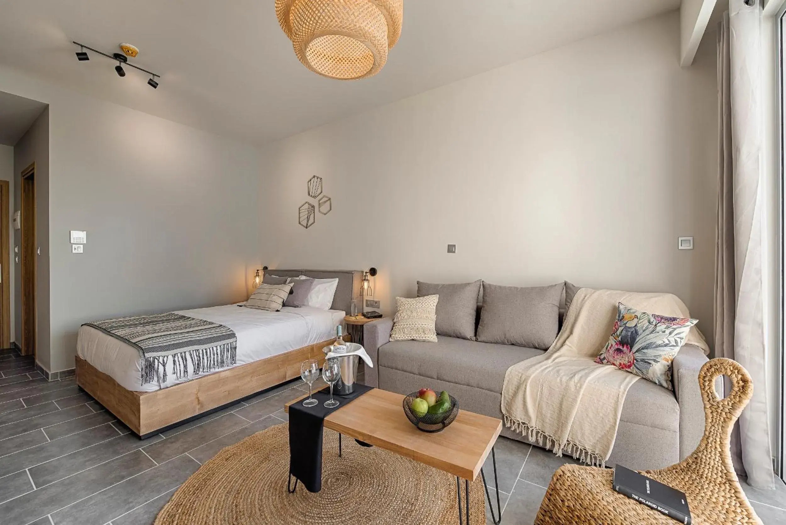 Living room, Bed in Villa Di Mare Seaside Suites Living room, Bed in Villa Di Mare Seaside Suites