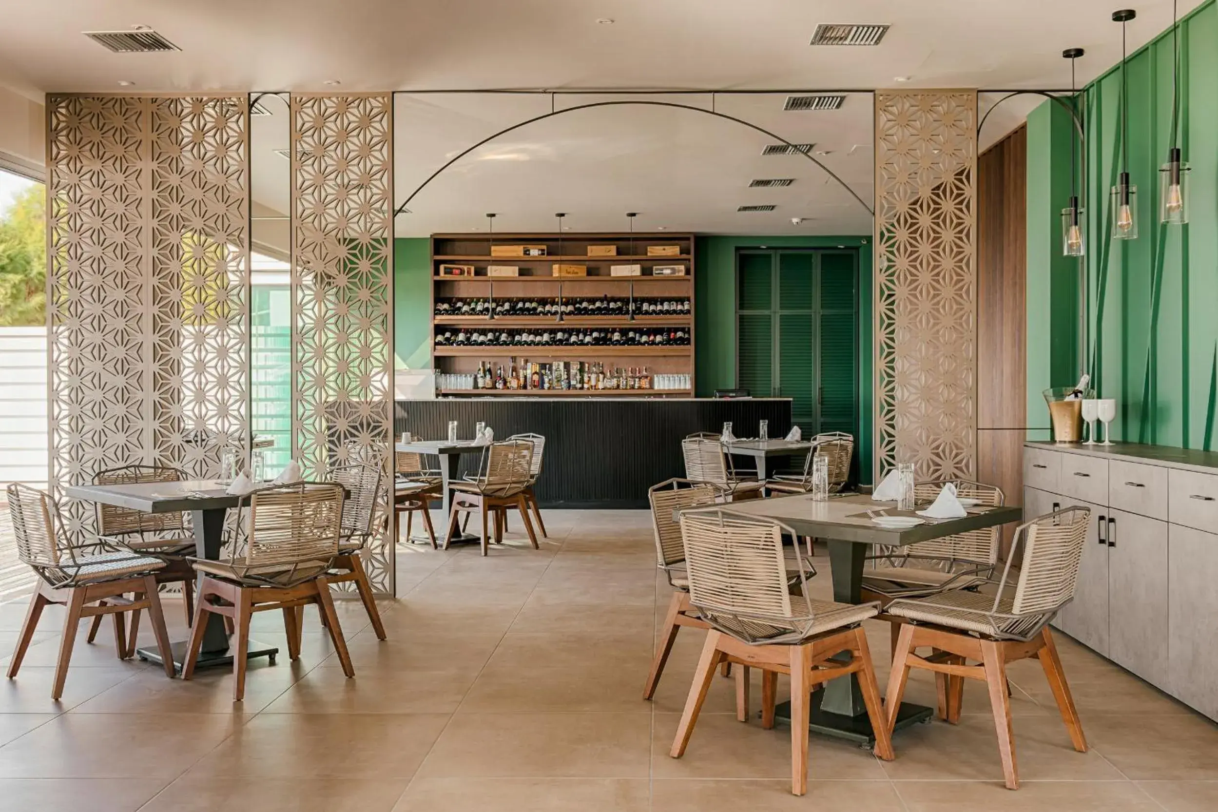 Restaurant/places to eat in Villa Di Mare Seaside Suites Restaurant/places to eat in Villa Di Mare Seaside Suites