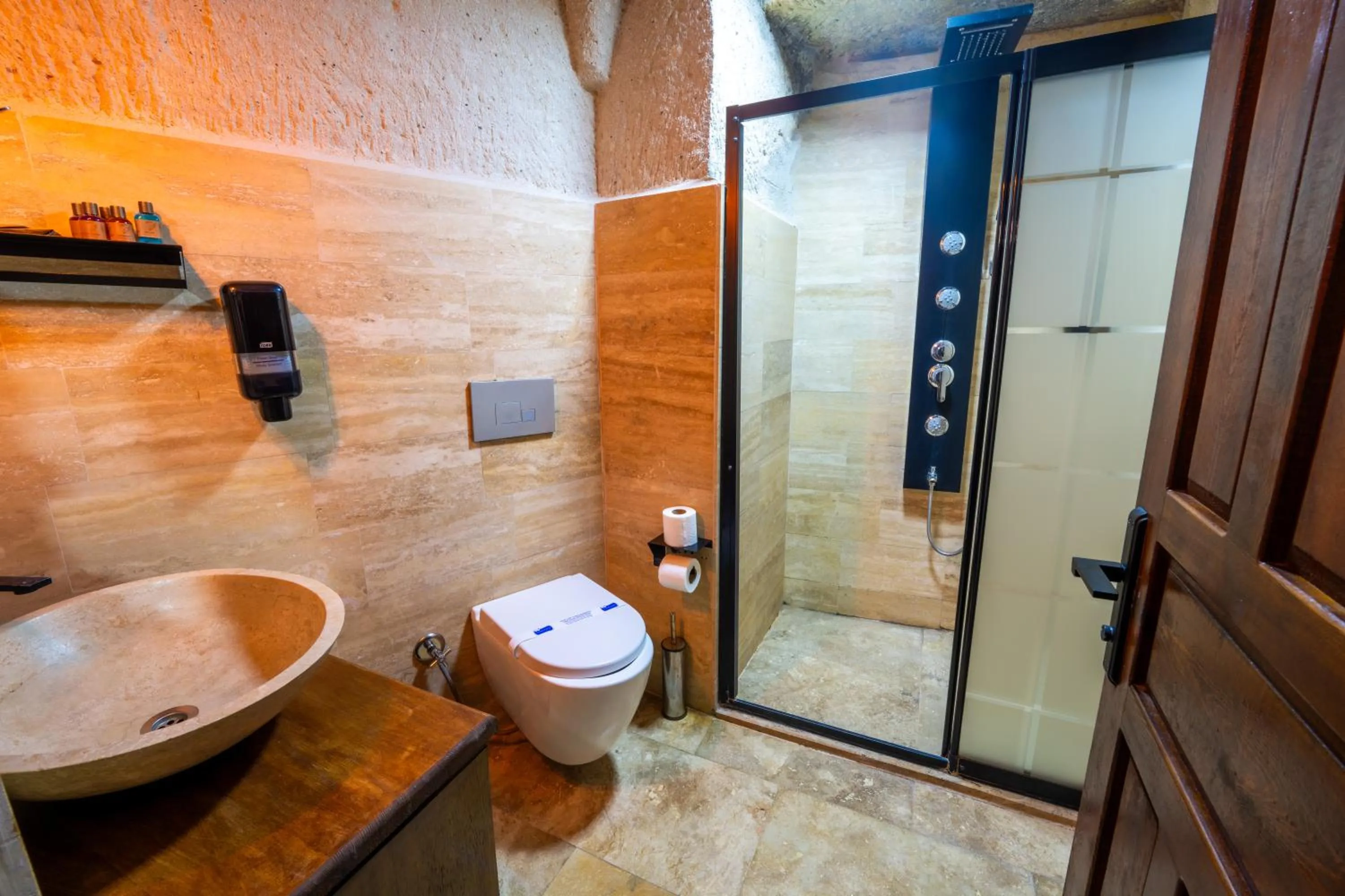 Bathroom in Sunset Cave