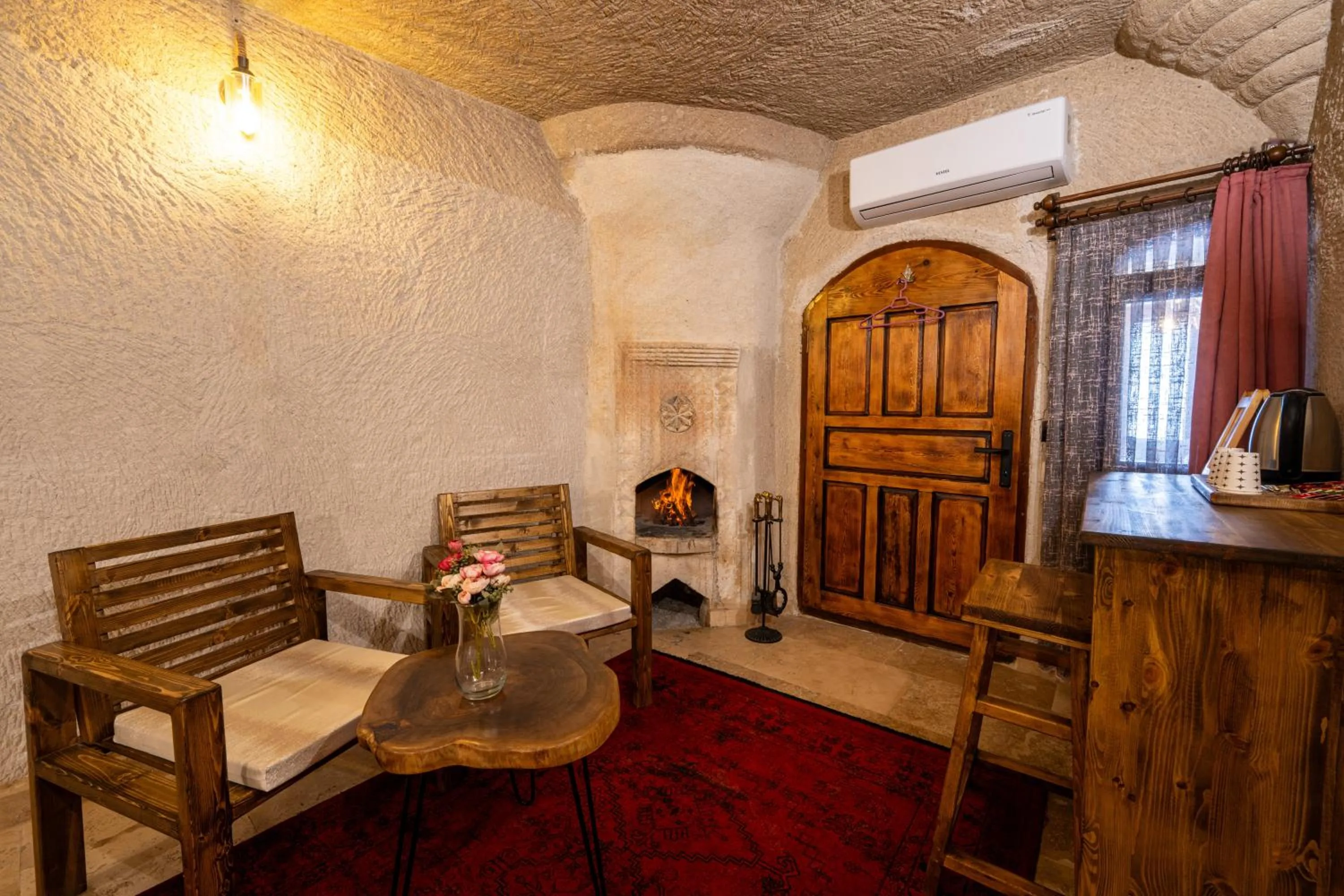 Seating area in Sunset Cave