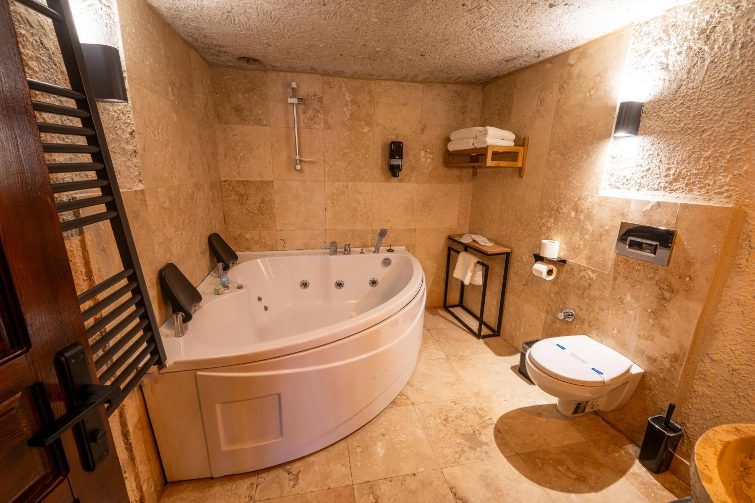 Bathroom in Sunset Cave