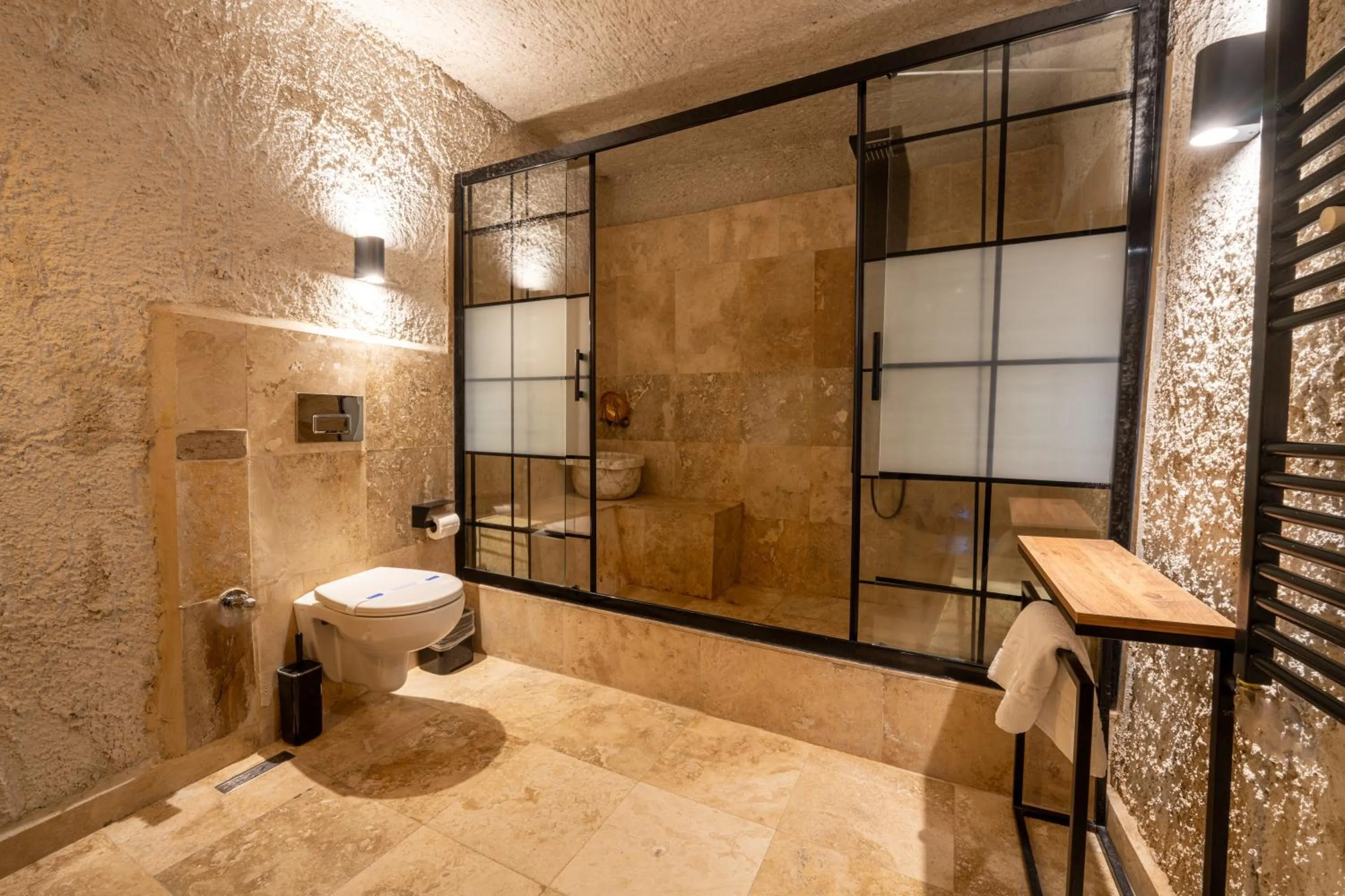 Bathroom in Sunset Cave