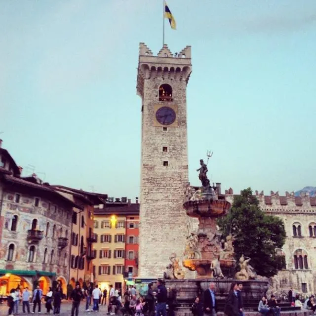 Neighbourhood in Energy Hotel