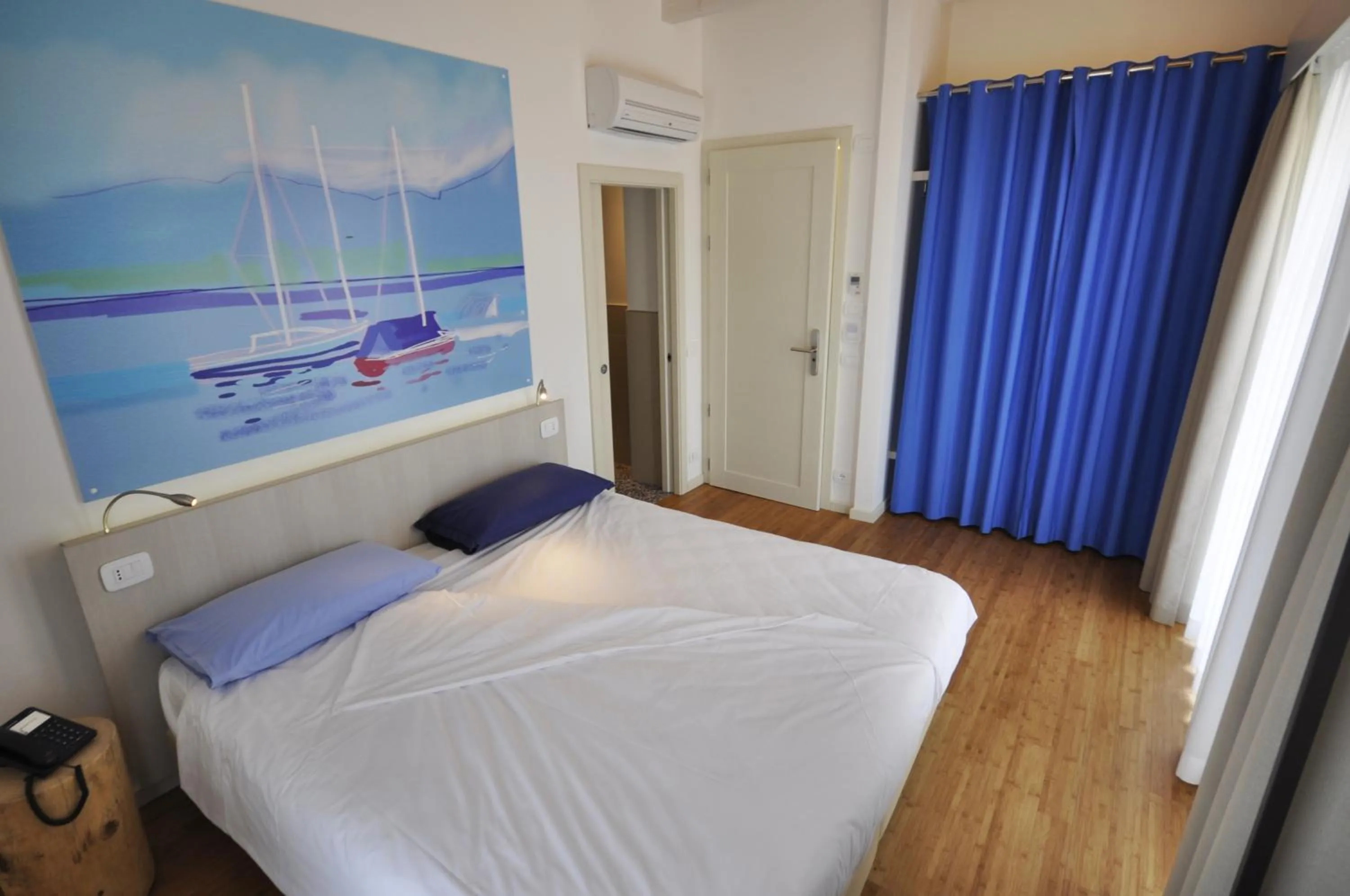 Photo of the whole room, Bed in Energy Hotel