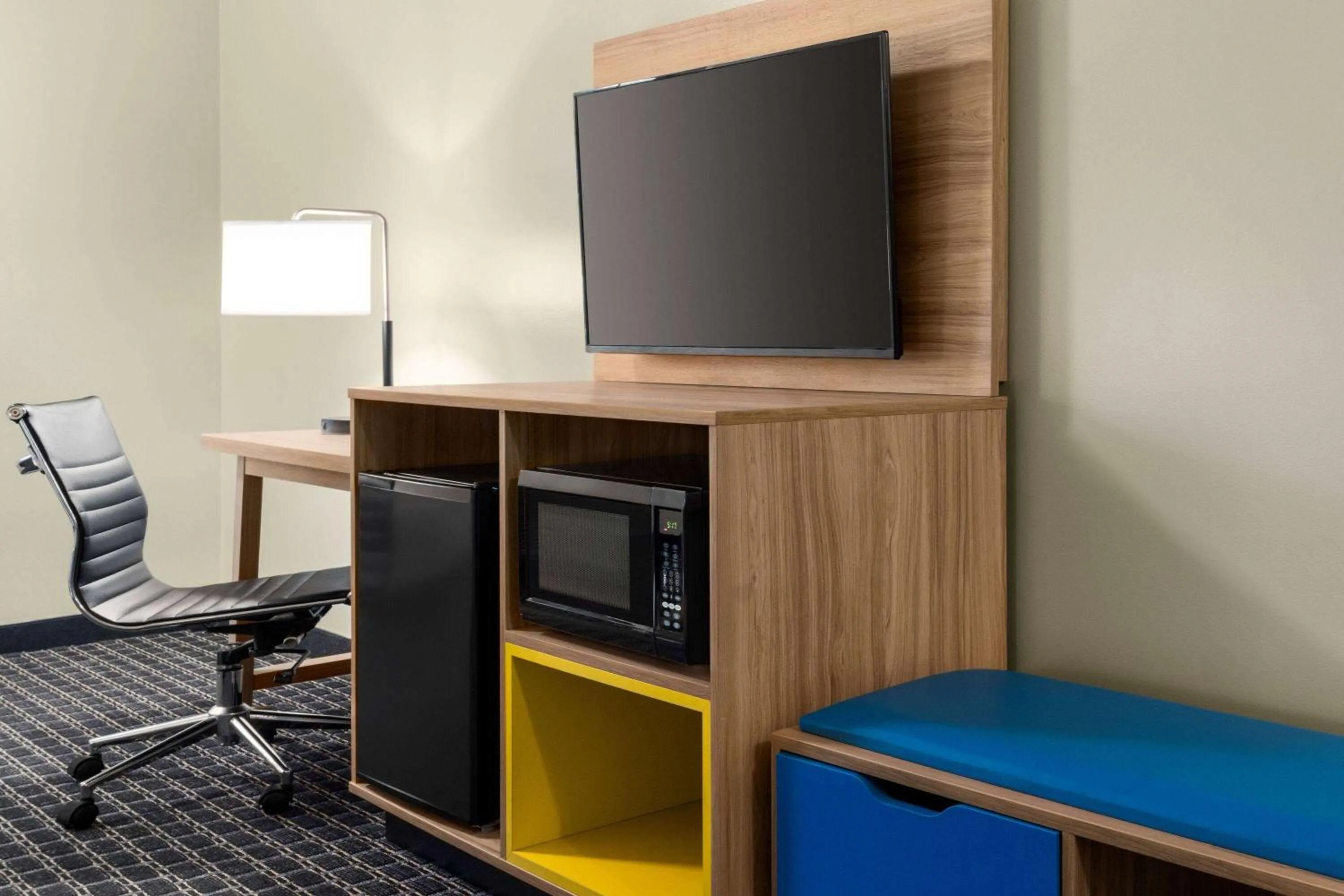 Photo of the whole room in Days Inn & Suites by Wyndham Lancaster Amish Country