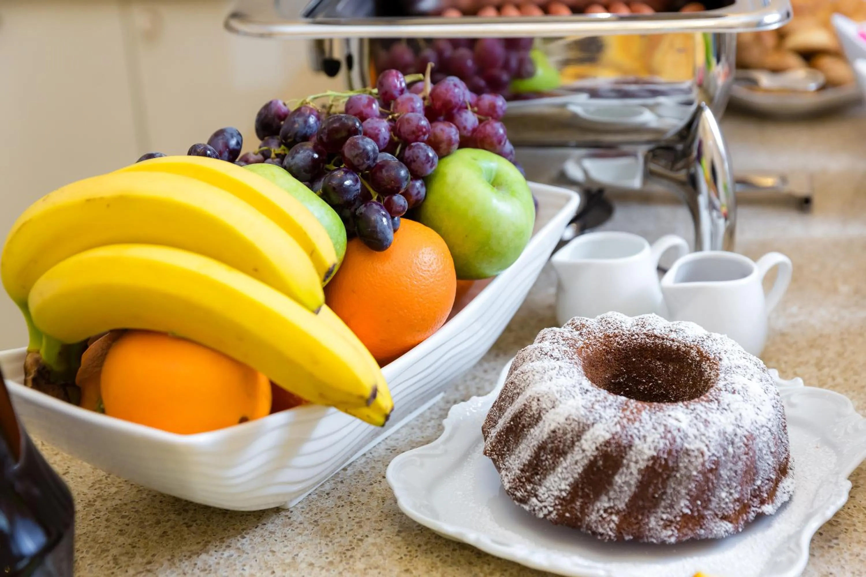 Restaurant/places to eat in Orchid Boutique Hotel