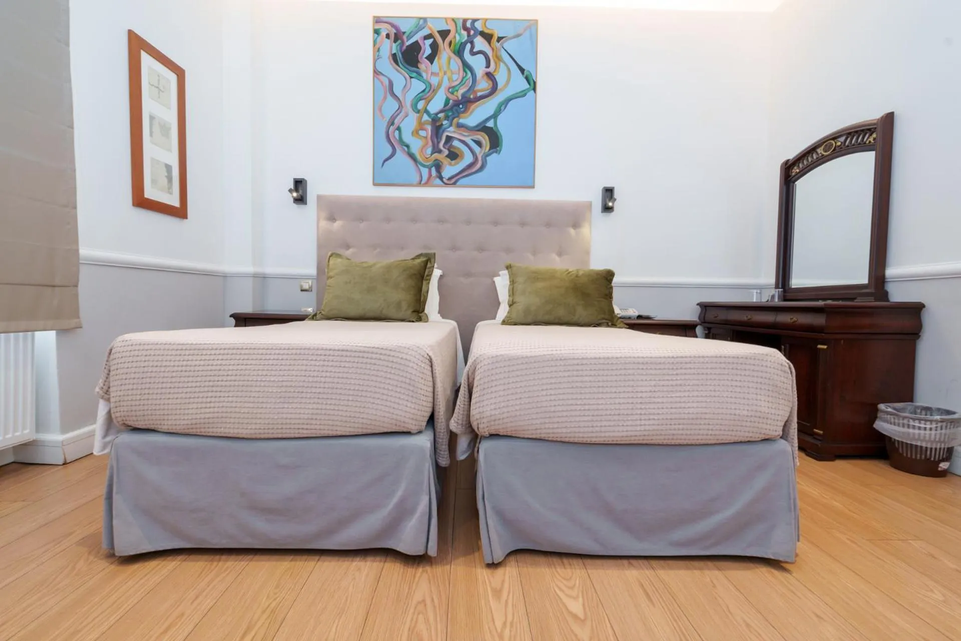 Photo of the whole room, Bed in Acropolis Ami Boutique Hotel