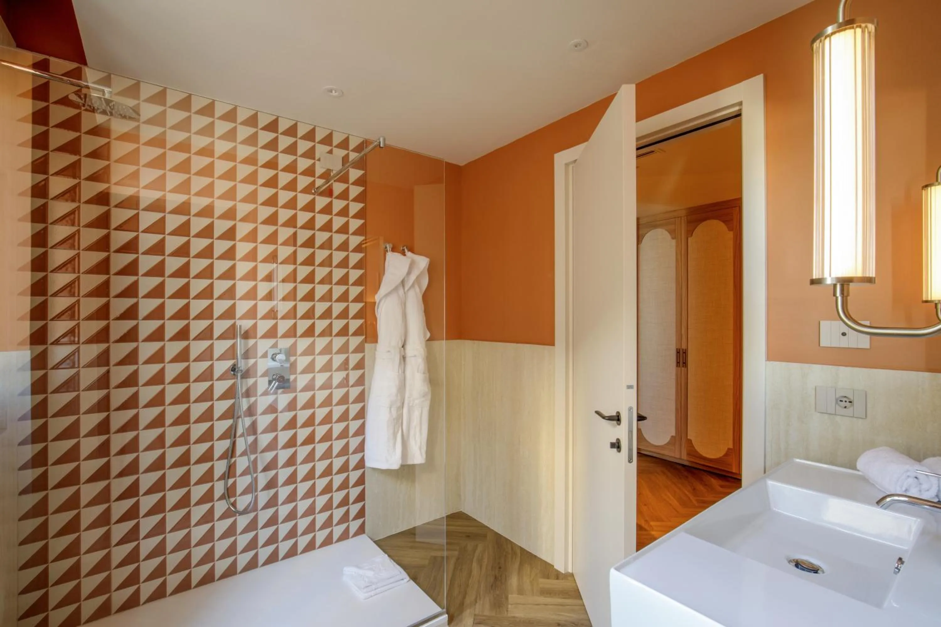 Bed in Rosetta Hotel Perugia Tapestry Collection By Hilton