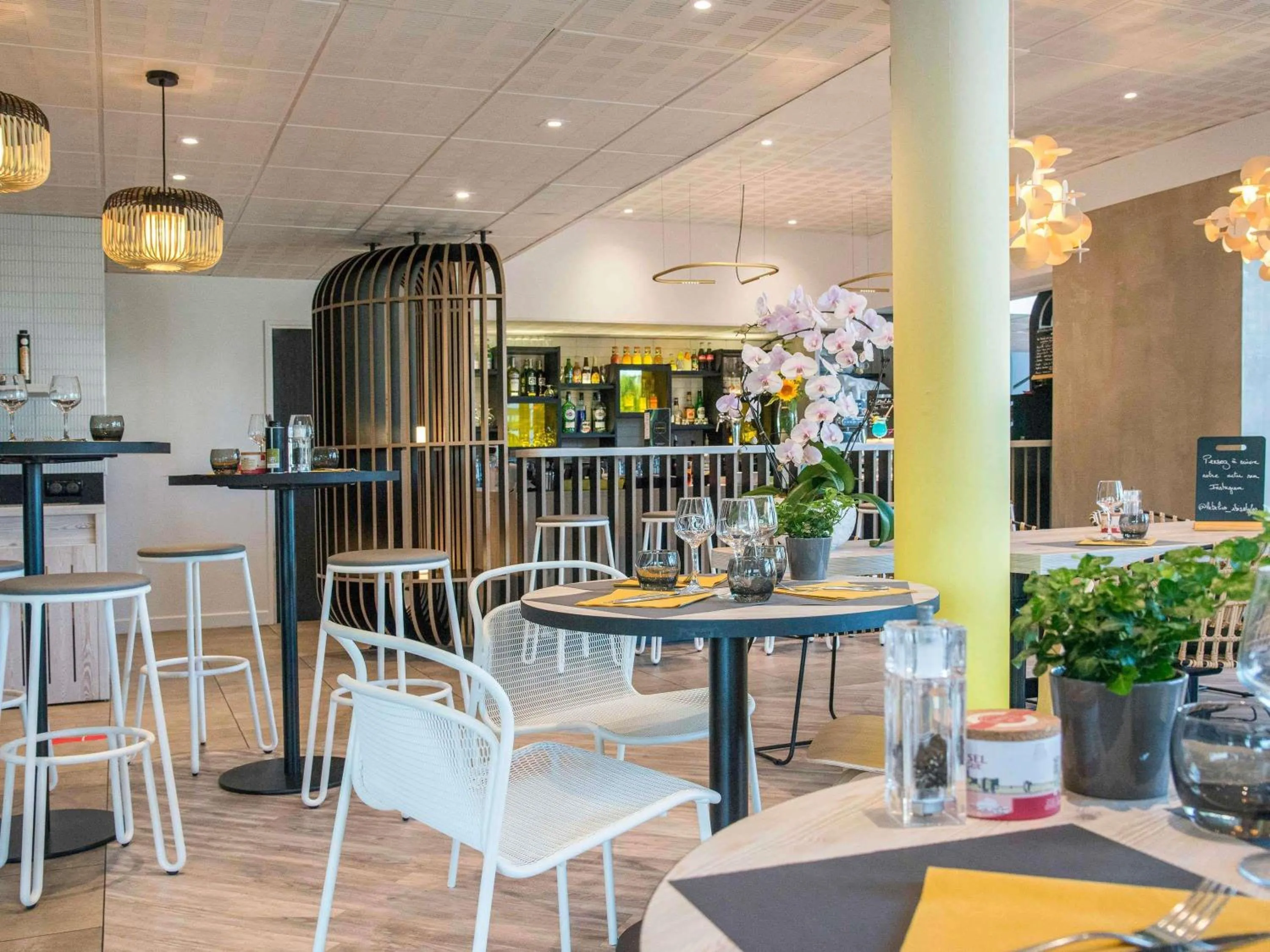 Restaurant/places to eat in ibis Styles Pertuis Portes du Luberon