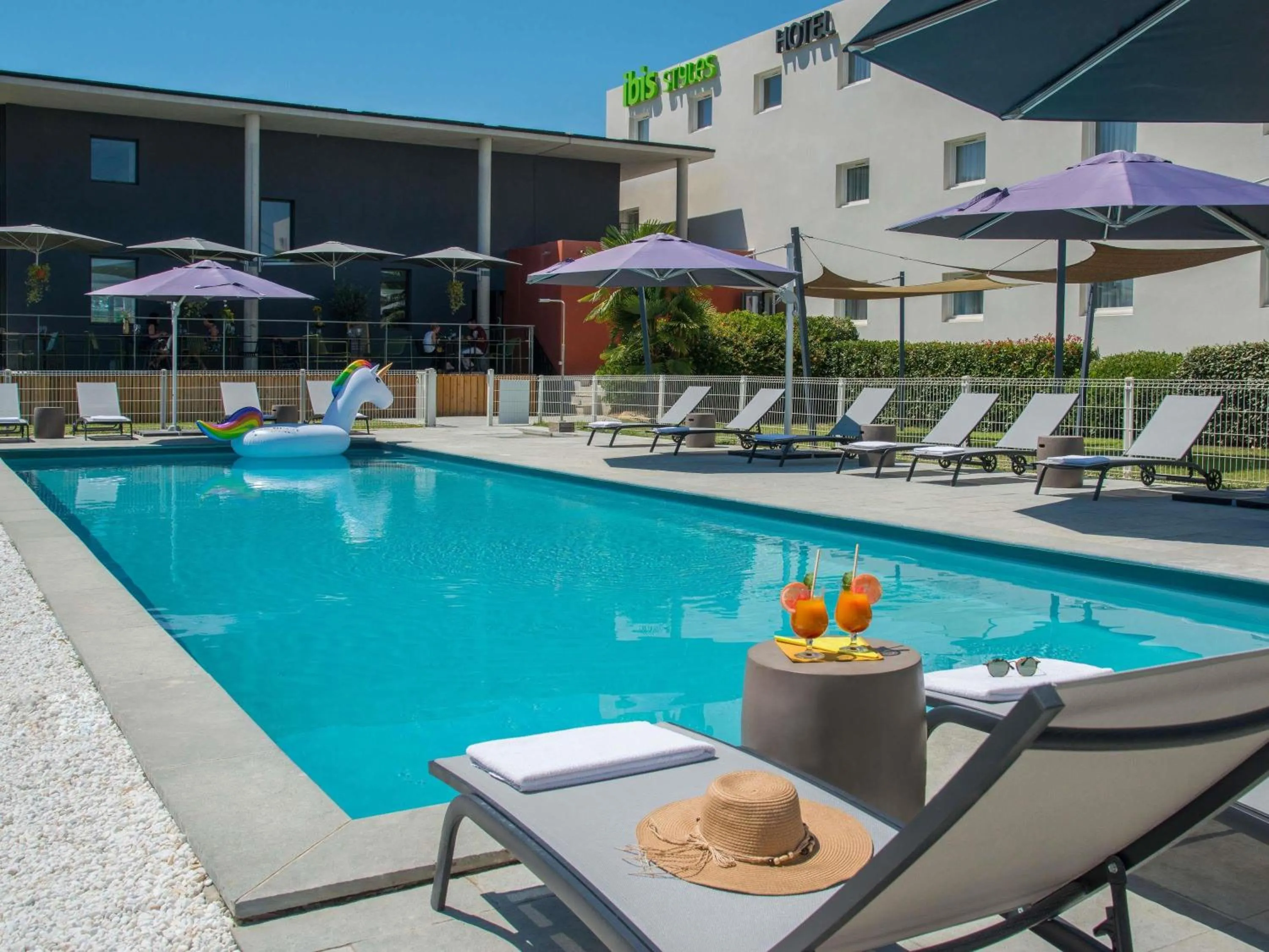 Property building in ibis Styles Pertuis Portes du Luberon