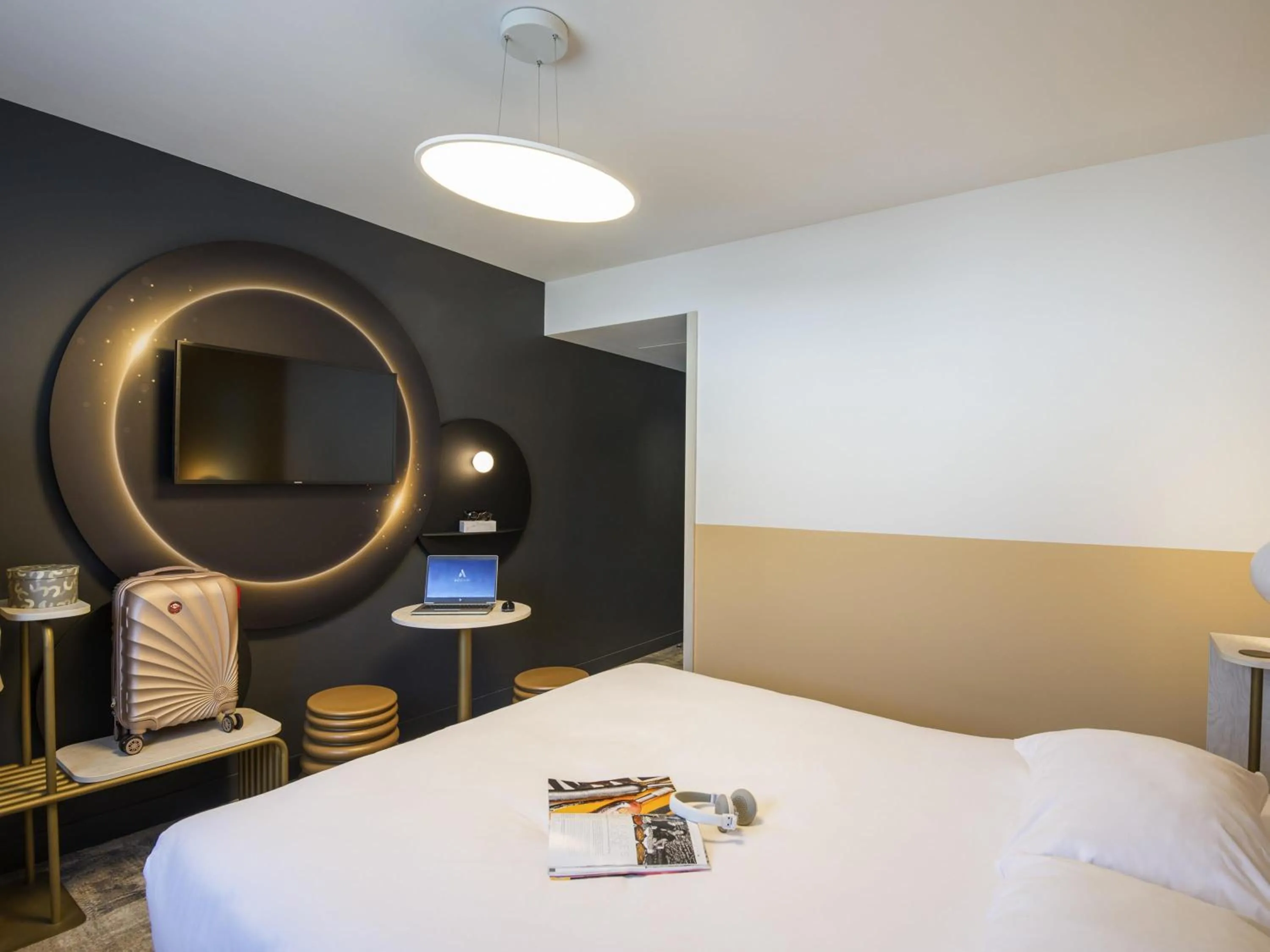 Bedroom, Bed in ibis Styles Pertuis Portes du Luberon