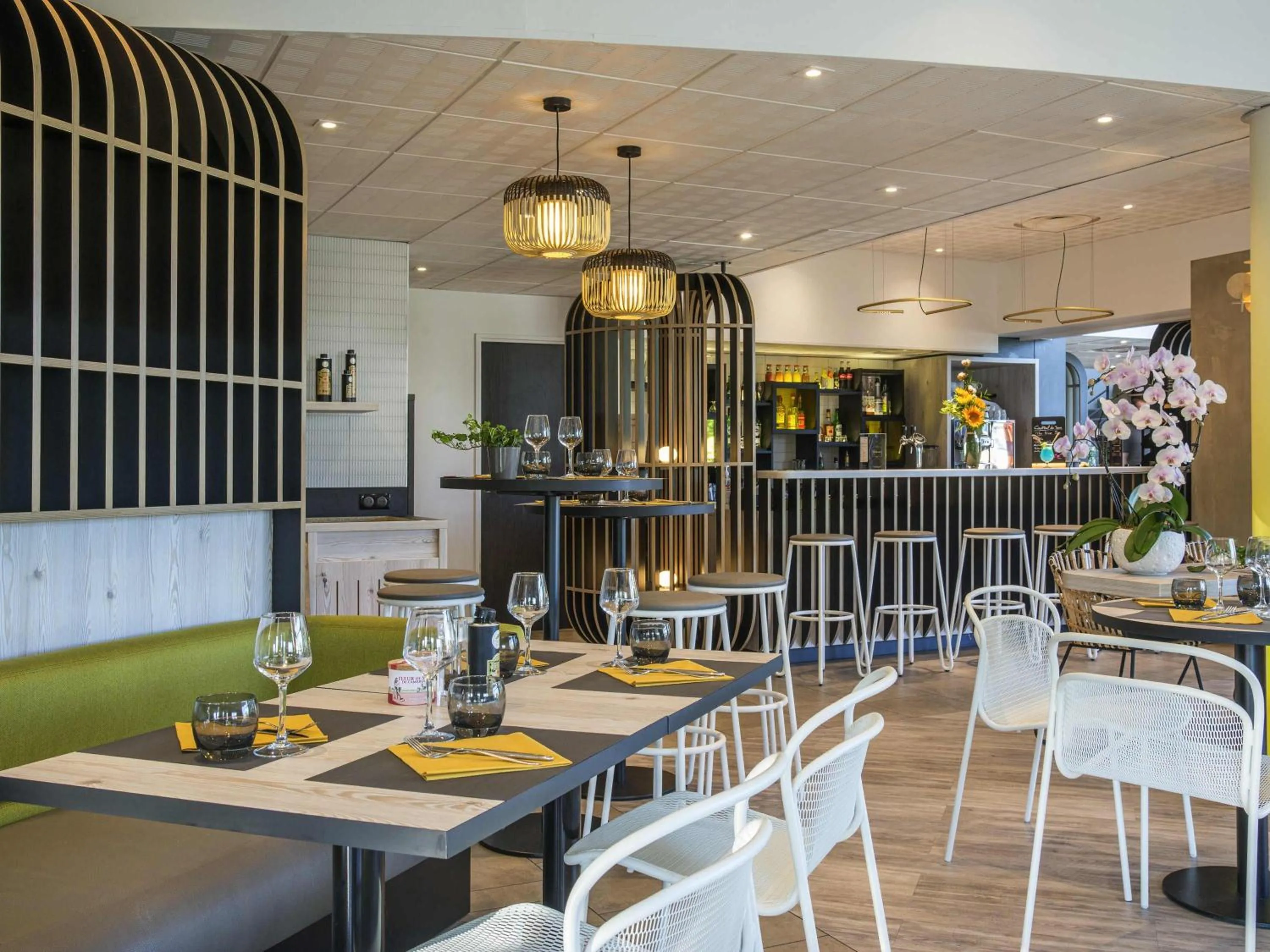 Restaurant/places to eat in ibis Styles Pertuis Portes du Luberon
